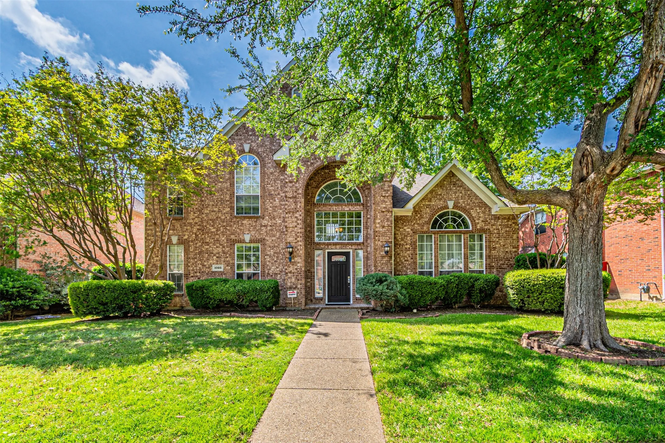 Single Family Residence For Rent in Dallas County , 1025 Basilwood Drive, Coppell, Texas 75019, 4 Bedroom, 4 Bathroom, 2 Garage spaces, 3,001 Sqft, built in 1995, mls#21361416, Real Estate Agent in Coppell, Homes For Rent in Dallas county, Homes For Rent in Coppell, Realtor in Coppell Texas, Real Estate Brokerage Independent Realty Texas, Luminita Cordes Realtor