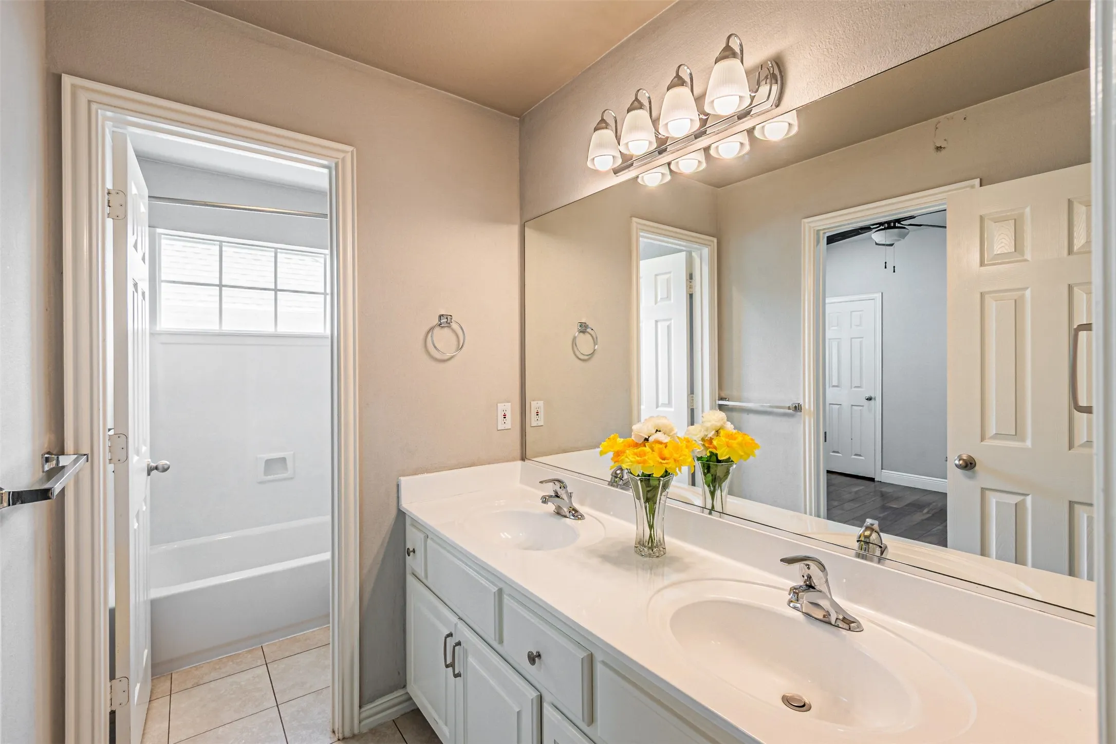 Single Family Residence For Rent in Dallas County , 1025 Basilwood Drive, Coppell, Texas 75019, 4 Bedroom, 4 Bathroom, 2 Garage spaces, 3,001 Sqft, built in 1995, mls#21361416, Real Estate Agent in Coppell, Homes For Rent in Dallas county, Homes For Rent in Coppell, Realtor in Coppell Texas, Real Estate Brokerage Independent Realty Texas, Luminita Cordes Realtor