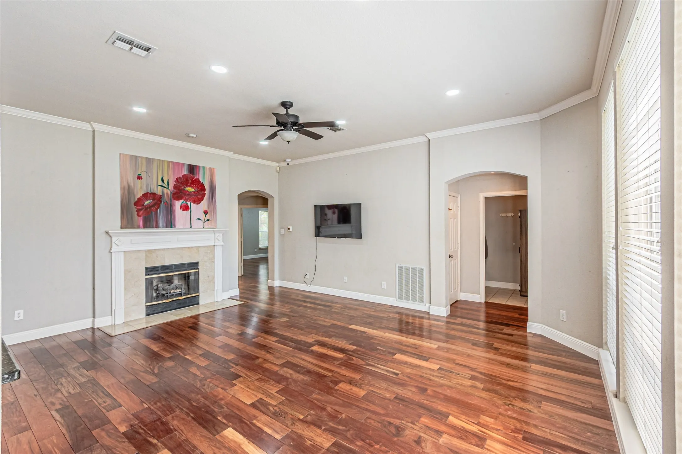Single Family Residence For Rent in Dallas County , 1025 Basilwood Drive, Coppell, Texas 75019, 4 Bedroom, 4 Bathroom, 2 Garage spaces, 3,001 Sqft, built in 1995, mls#21361416, Real Estate Agent in Coppell, Homes For Rent in Dallas county, Homes For Rent in Coppell, Realtor in Coppell Texas, Real Estate Brokerage Independent Realty Texas, Luminita Cordes Realtor