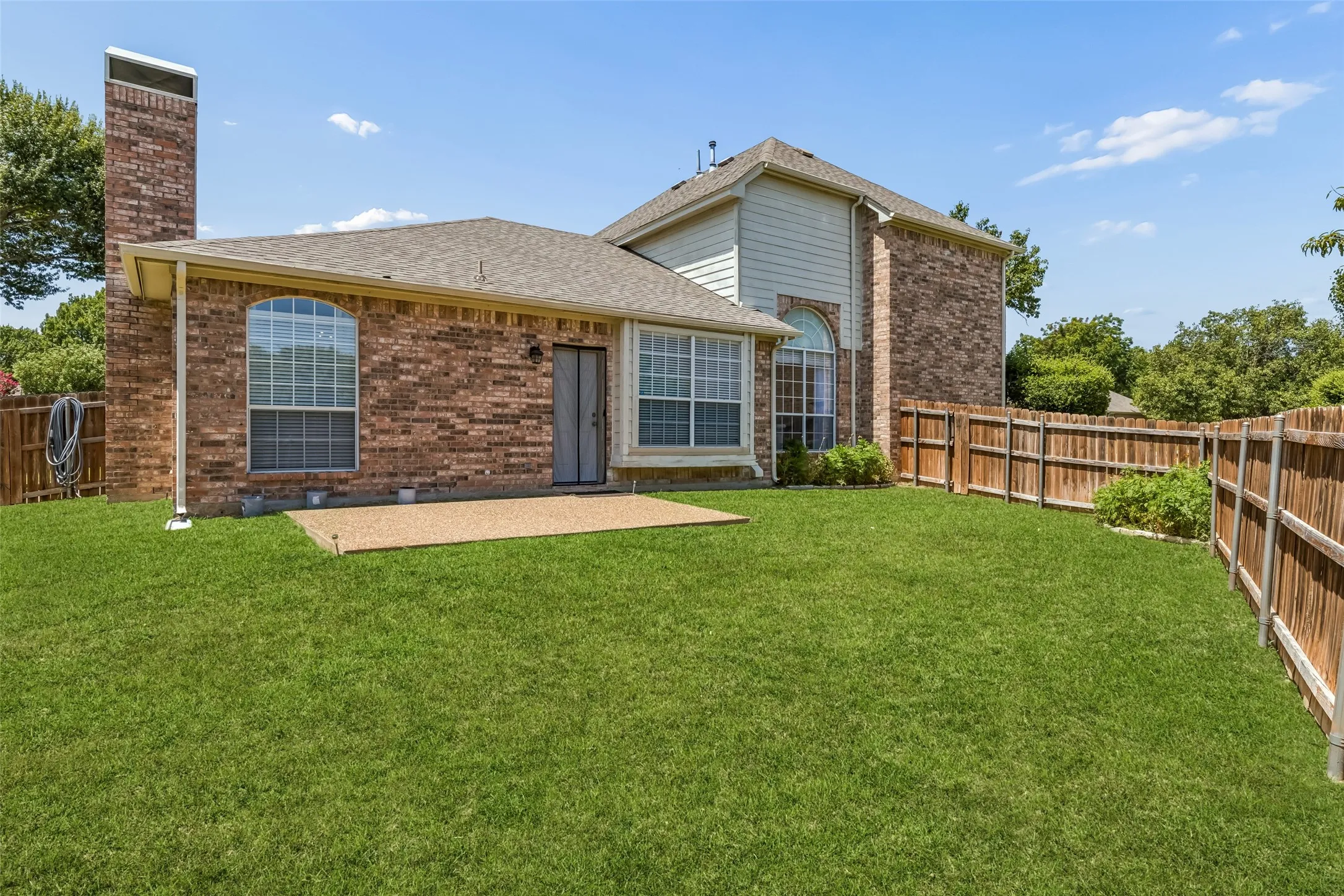 Single Family Residence For Sale in Collin County , 2108 Monticello Circle, Plano, Texas 75075, 3 Bedroom, 3 Bathroom, 2 Garage spaces, 2,399 Sqft, built in 1994, mls#21341801, Real Estate Agent in Plano, Homes For Sale in Collin county, Homes For Sale in Plano, Realtor in Plano Texas, Real Estate Brokerage Independent Realty Texas, Luminita Cordes Realtor