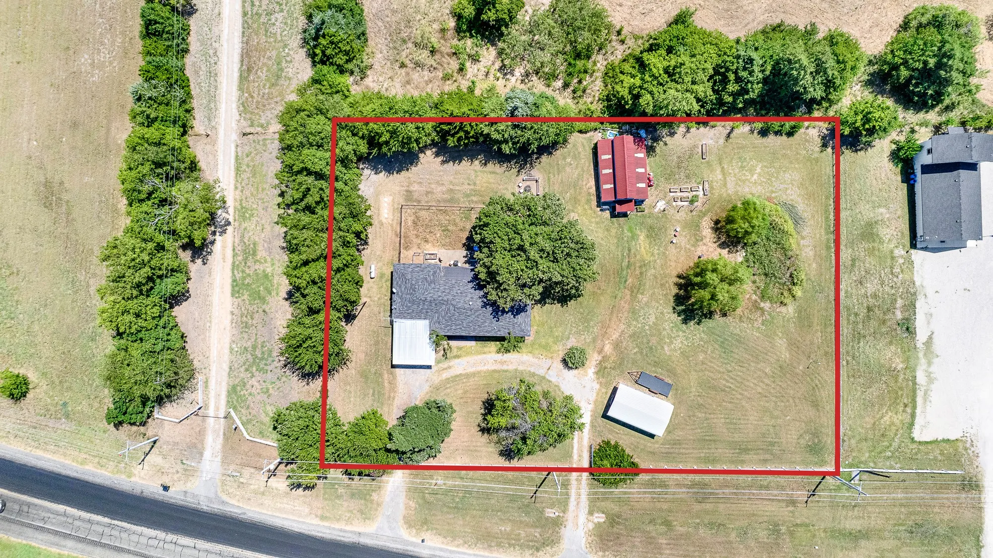 Business For Sale in Collin County , 2403 State Highway 78 S, Farmersville, Texas 75442, 0, 0, Garage spaces, 1,920 Sqft, built in 1963, Price $750,000, mls#21331123, Real Estate Agent in Farmersville, Homes For Sale in Collin county, Homes For Sale in Farmersville, Realtor in Farmersville Texas, Real Estate Brokerage Independent Realty Texas, Luminita Cordes Realtor