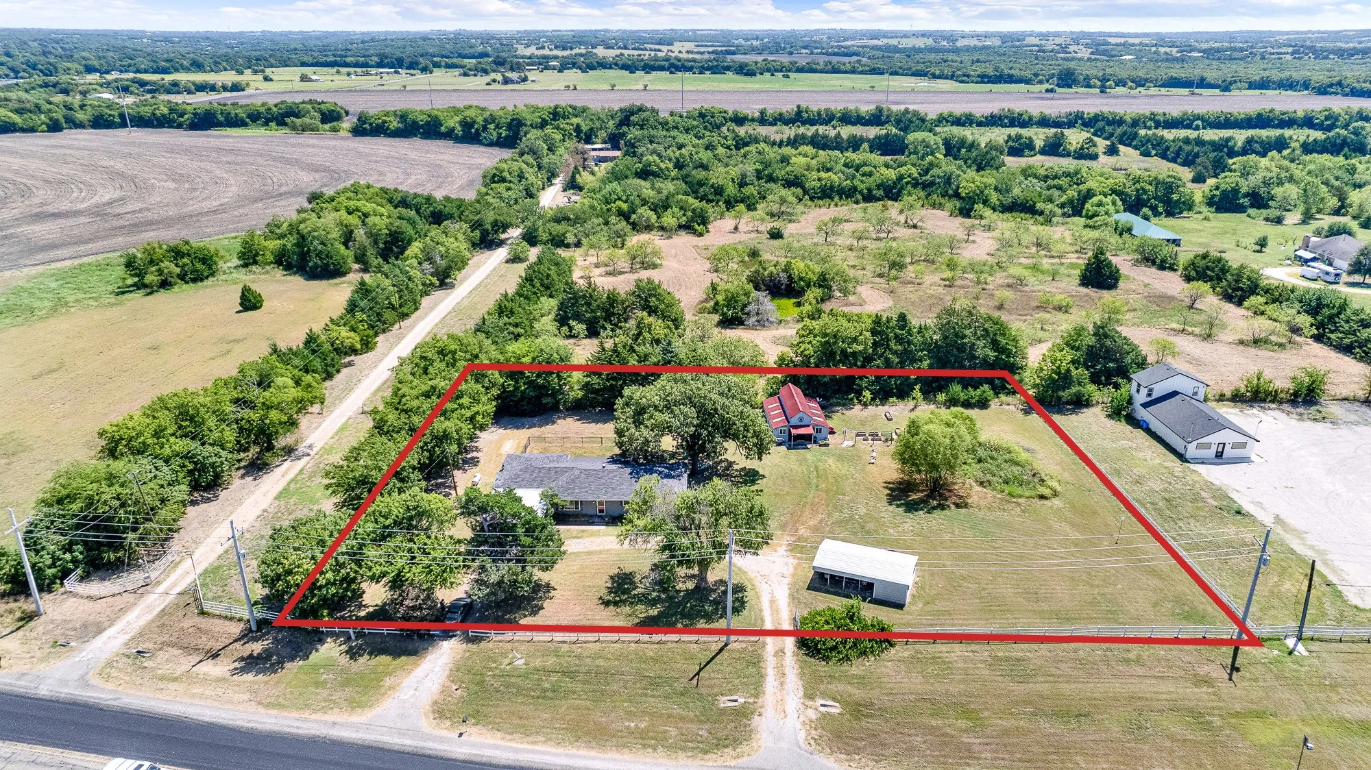 property lines are approximate and need to be verified by a survey