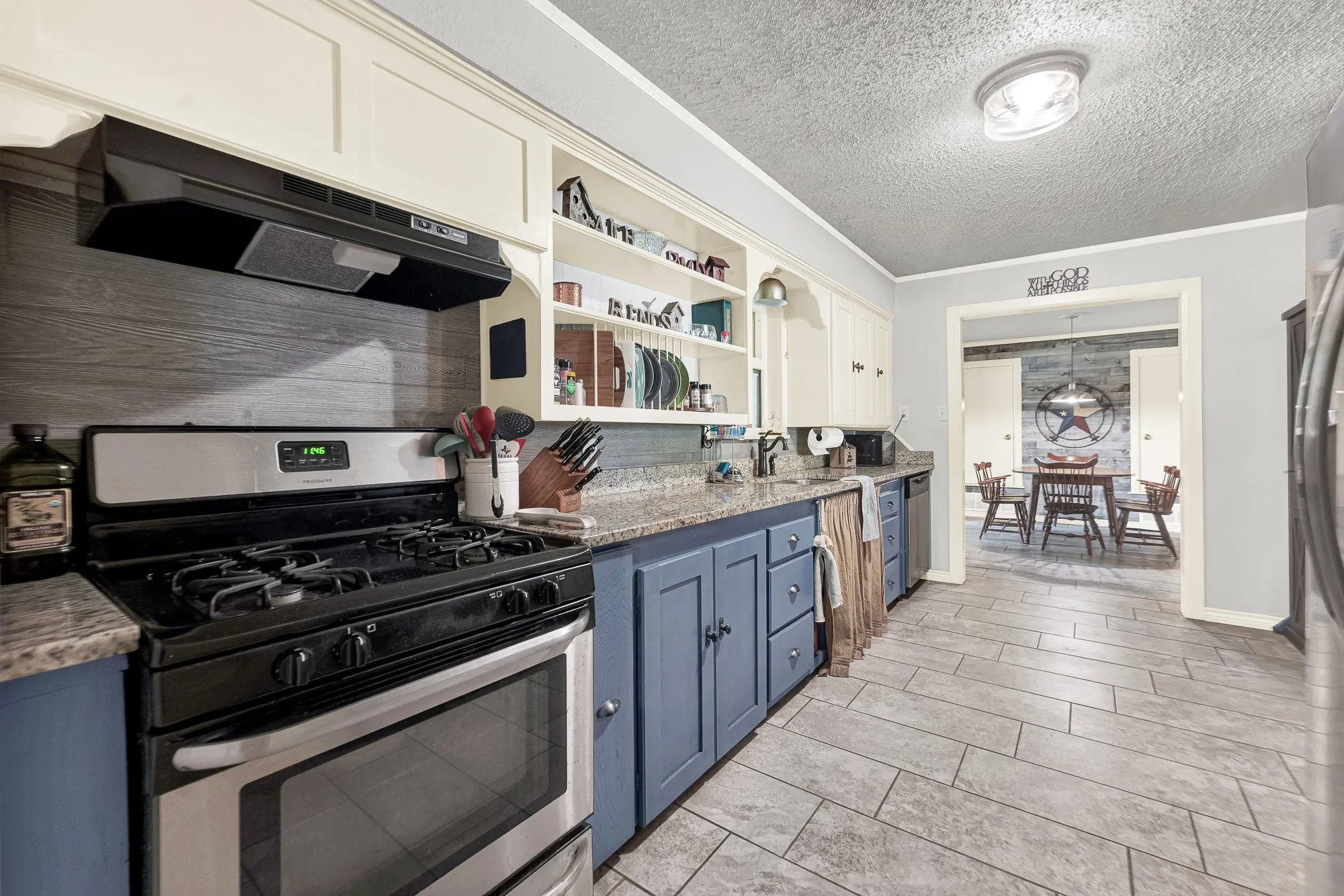 Single Family Residence For Sale in Collin County , 2403 State Hwy 78 S, Farmersville, Texas 75442, 3 Bedroom, 2 Bathroom, Garage spaces, 1,920 Sqft, built in 1963, Price $750,000, mls#21329898, Real Estate Agent in Farmersville, Homes For Sale in Collin county, Homes For Sale in Farmersville, Realtor in Farmersville Texas, Real Estate Brokerage Independent Realty Texas, Luminita Cordes Realtor