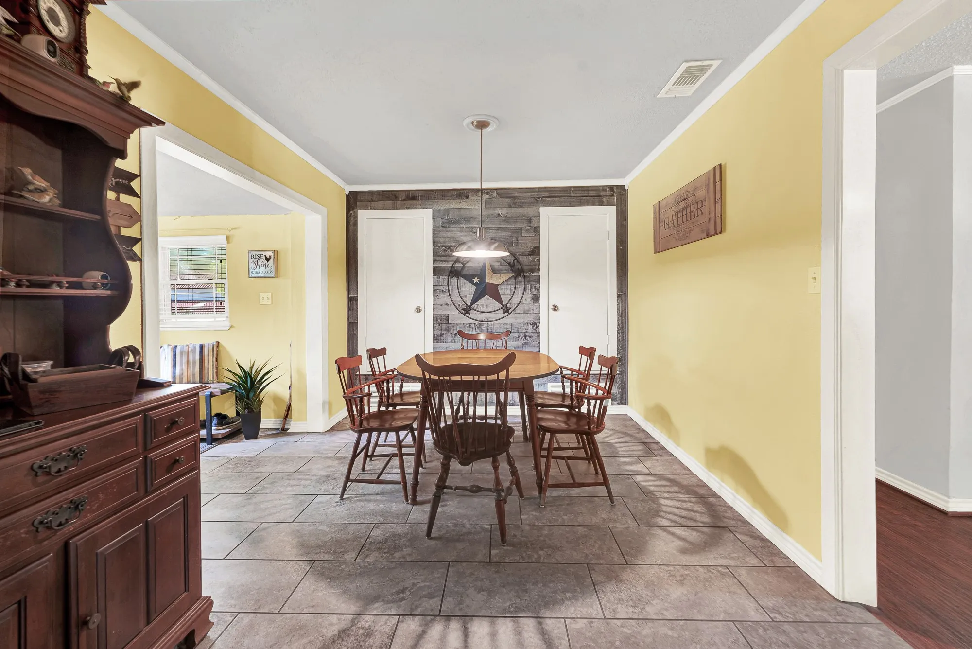 Single Family Residence For Sale in Collin County , 2403 State Hwy 78 S, Farmersville, Texas 75442, 3 Bedroom, 2 Bathroom, Garage spaces, 1,920 Sqft, built in 1963, Price $750,000, mls#21329898, Real Estate Agent in Farmersville, Homes For Sale in Collin county, Homes For Sale in Farmersville, Realtor in Farmersville Texas, Real Estate Brokerage Independent Realty Texas, Luminita Cordes Realtor