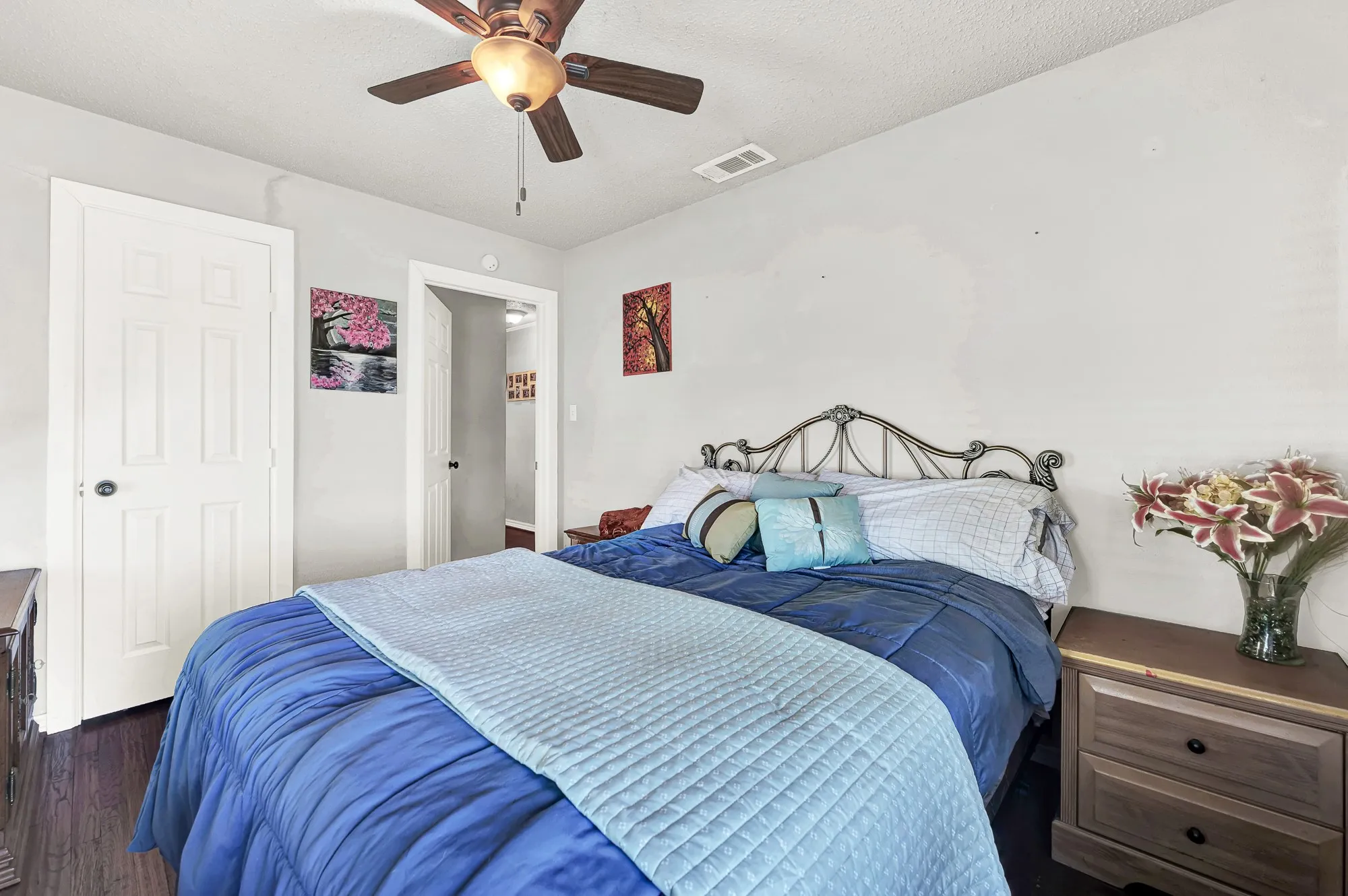 Single Family Residence For Sale in Collin County , 2403 State Hwy 78 S, Farmersville, Texas 75442, 3 Bedroom, 2 Bathroom, Garage spaces, 1,920 Sqft, built in 1963, Price $750,000, mls#21329898, Real Estate Agent in Farmersville, Homes For Sale in Collin county, Homes For Sale in Farmersville, Realtor in Farmersville Texas, Real Estate Brokerage Independent Realty Texas, Luminita Cordes Realtor