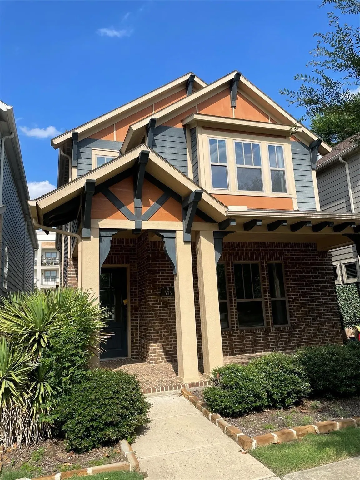 Single Family Residence For Rent in Tarrant County , 336 Loma Alta Drive, Flower Mound, Texas 75022, 3 Bedroom, 3 Bathroom, 2 Garage spaces, 2,224 Sqft, built in 2016, mls#21360122, Real Estate Agent in Flower Mound, Homes For Rent in Tarrant county, Homes For Rent in Flower Mound, Realtor in Flower Mound Texas, Real Estate Brokerage Independent Realty Texas, Luminita Cordes Realtor