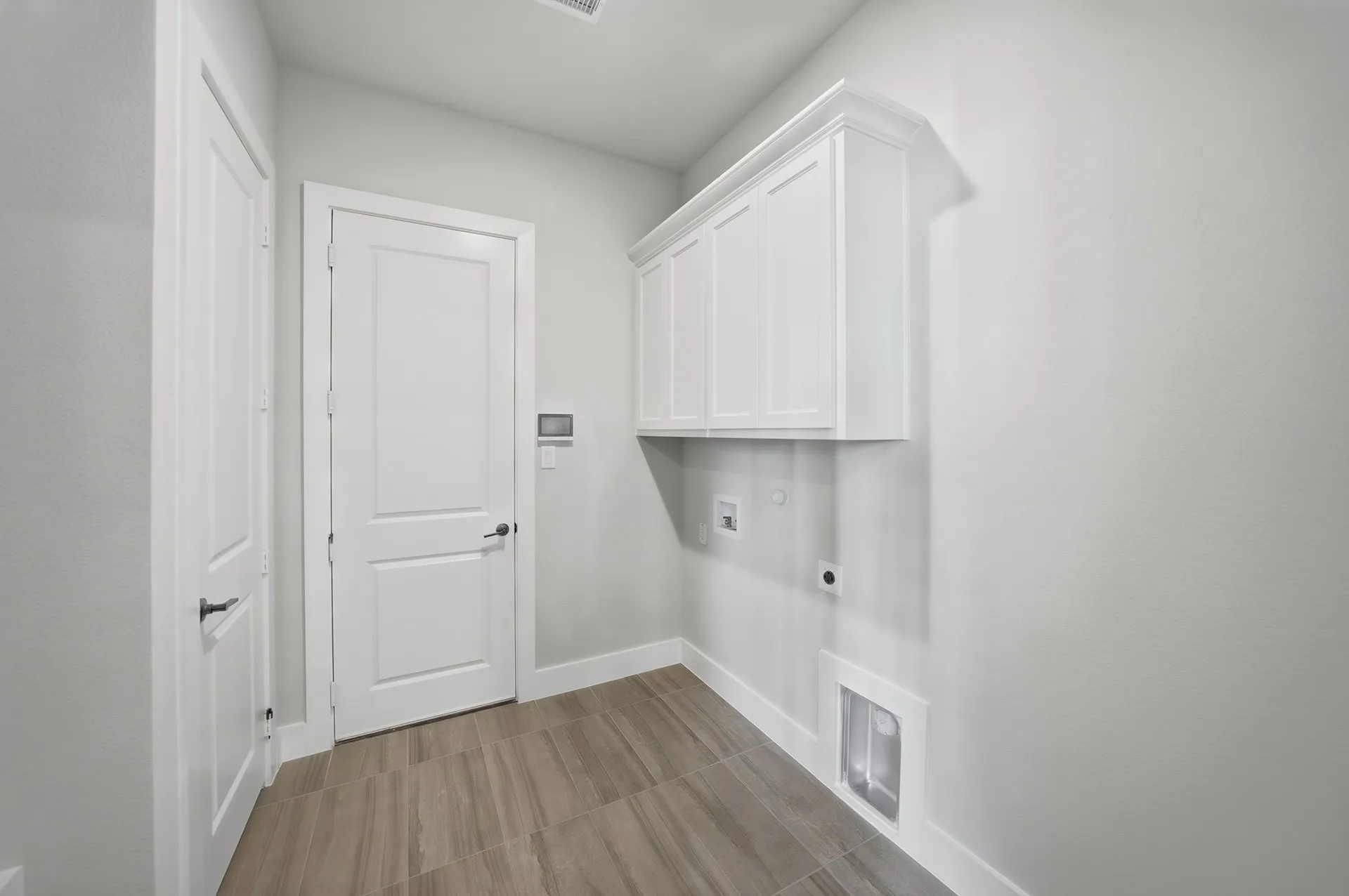 Single Family Residence For Sale in Rockwall County , 940 Shady Oaks Drive, Rockwall, Texas 75087, 5 Bedroom, 6 Bathroom, 3 Garage spaces, 4,589 Sqft, built in 2025, mls#21361511, Real Estate Agent in Rockwall, Homes For Sale in Rockwall county, Homes For Sale in Rockwall, Realtor in Rockwall Texas, Real Estate Brokerage Independent Realty Texas, Luminita Cordes Realtor