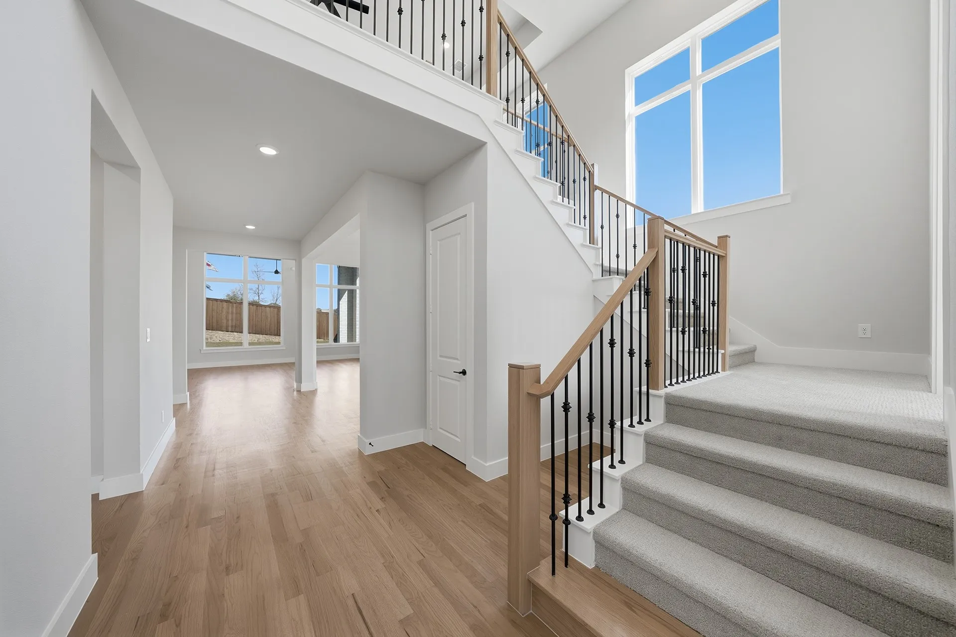 Single Family Residence For Sale in Rockwall County , 940 Shady Oaks Drive, Rockwall, Texas 75087, 5 Bedroom, 6 Bathroom, 3 Garage spaces, 4,589 Sqft, built in 2025, mls#21361511, Real Estate Agent in Rockwall, Homes For Sale in Rockwall county, Homes For Sale in Rockwall, Realtor in Rockwall Texas, Real Estate Brokerage Independent Realty Texas, Luminita Cordes Realtor