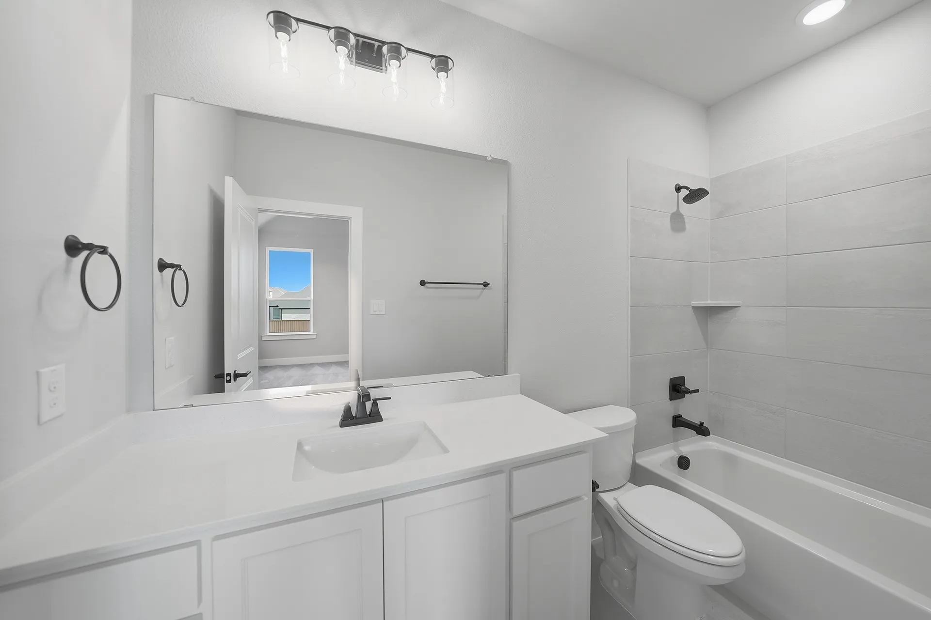 Single Family Residence For Sale in Rockwall County , 940 Shady Oaks Drive, Rockwall, Texas 75087, 5 Bedroom, 6 Bathroom, 3 Garage spaces, 4,589 Sqft, built in 2025, mls#21361511, Real Estate Agent in Rockwall, Homes For Sale in Rockwall county, Homes For Sale in Rockwall, Realtor in Rockwall Texas, Real Estate Brokerage Independent Realty Texas, Luminita Cordes Realtor