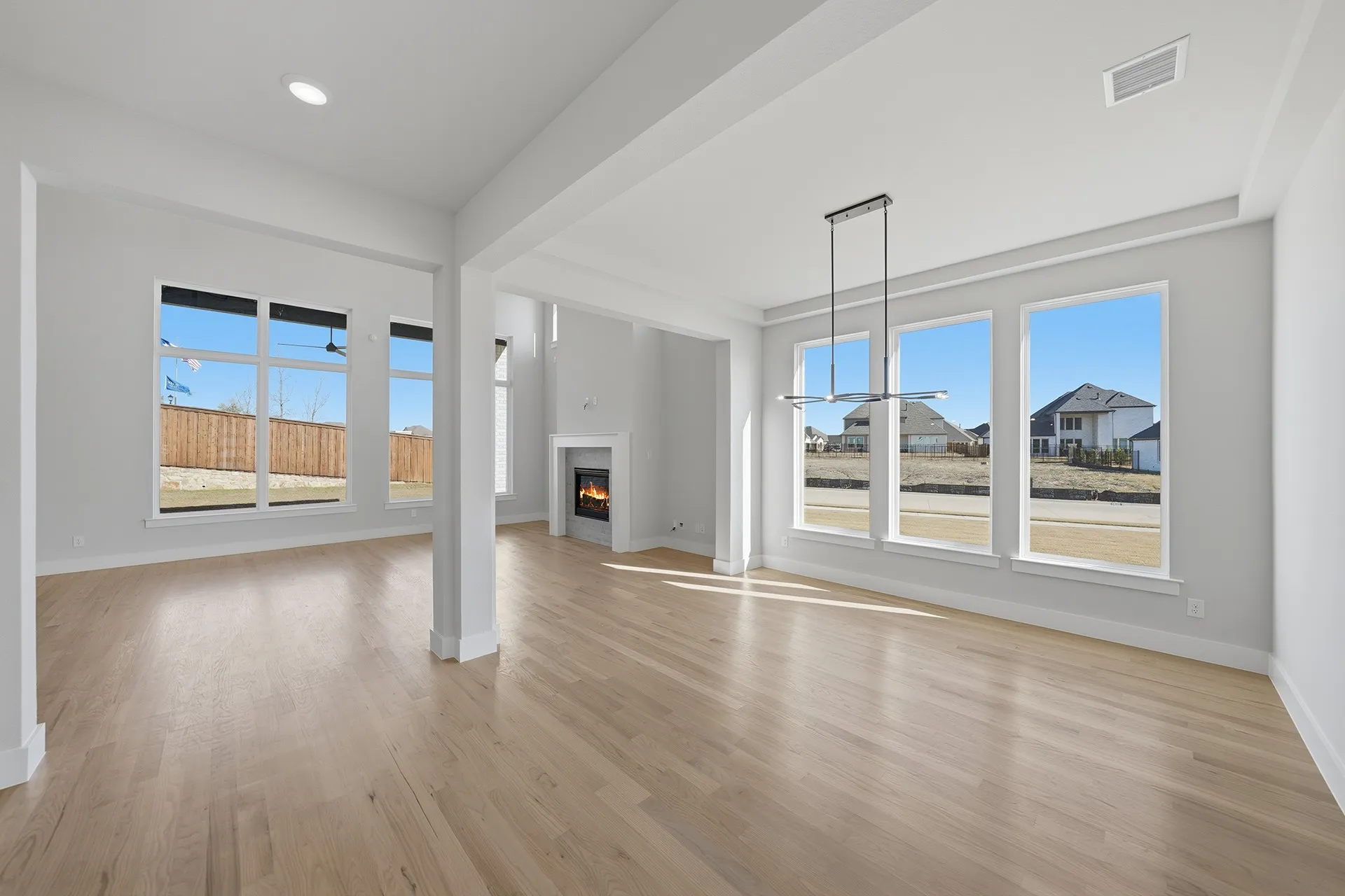 Single Family Residence For Sale in Rockwall County , 940 Shady Oaks Drive, Rockwall, Texas 75087, 5 Bedroom, 6 Bathroom, 3 Garage spaces, 4,589 Sqft, built in 2025, mls#21361511, Real Estate Agent in Rockwall, Homes For Sale in Rockwall county, Homes For Sale in Rockwall, Realtor in Rockwall Texas, Real Estate Brokerage Independent Realty Texas, Luminita Cordes Realtor