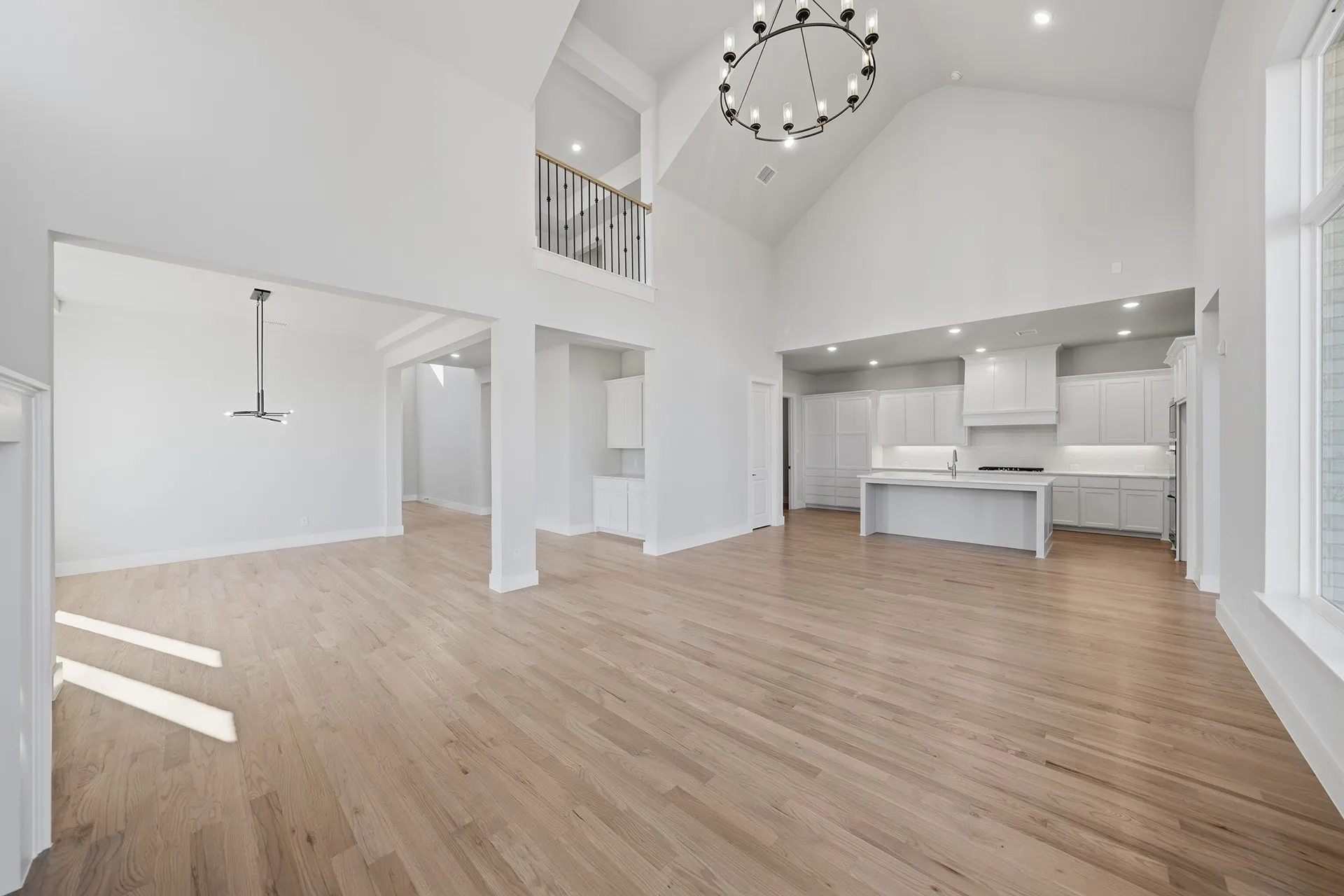 Single Family Residence For Sale in Rockwall County , 940 Shady Oaks Drive, Rockwall, Texas 75087, 5 Bedroom, 6 Bathroom, 3 Garage spaces, 4,589 Sqft, built in 2025, mls#21361511, Real Estate Agent in Rockwall, Homes For Sale in Rockwall county, Homes For Sale in Rockwall, Realtor in Rockwall Texas, Real Estate Brokerage Independent Realty Texas, Luminita Cordes Realtor