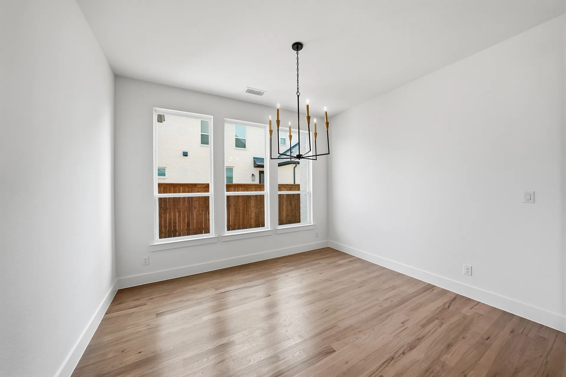 Single Family Residence For Sale in Collin County , 1005 Inwood Court, Celina, Texas 75009, 5 Bedroom, 6 Bathroom, 3 Garage spaces, 4,814 Sqft, built in 2025, mls#21361516, Real Estate Agent in Celina, Homes For Sale in Collin county, Homes For Sale in Celina, Realtor in Celina Texas, Real Estate Brokerage Independent Realty Texas, Luminita Cordes Realtor