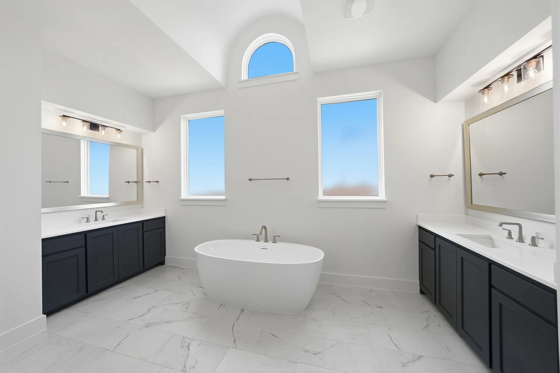 Single Family Residence For Sale in Collin County , 1005 Inwood Court, Celina, Texas 75009, 5 Bedroom, 6 Bathroom, 3 Garage spaces, 4,814 Sqft, built in 2025, mls#21361516, Real Estate Agent in Celina, Homes For Sale in Collin county, Homes For Sale in Celina, Realtor in Celina Texas, Real Estate Brokerage Independent Realty Texas, Luminita Cordes Realtor