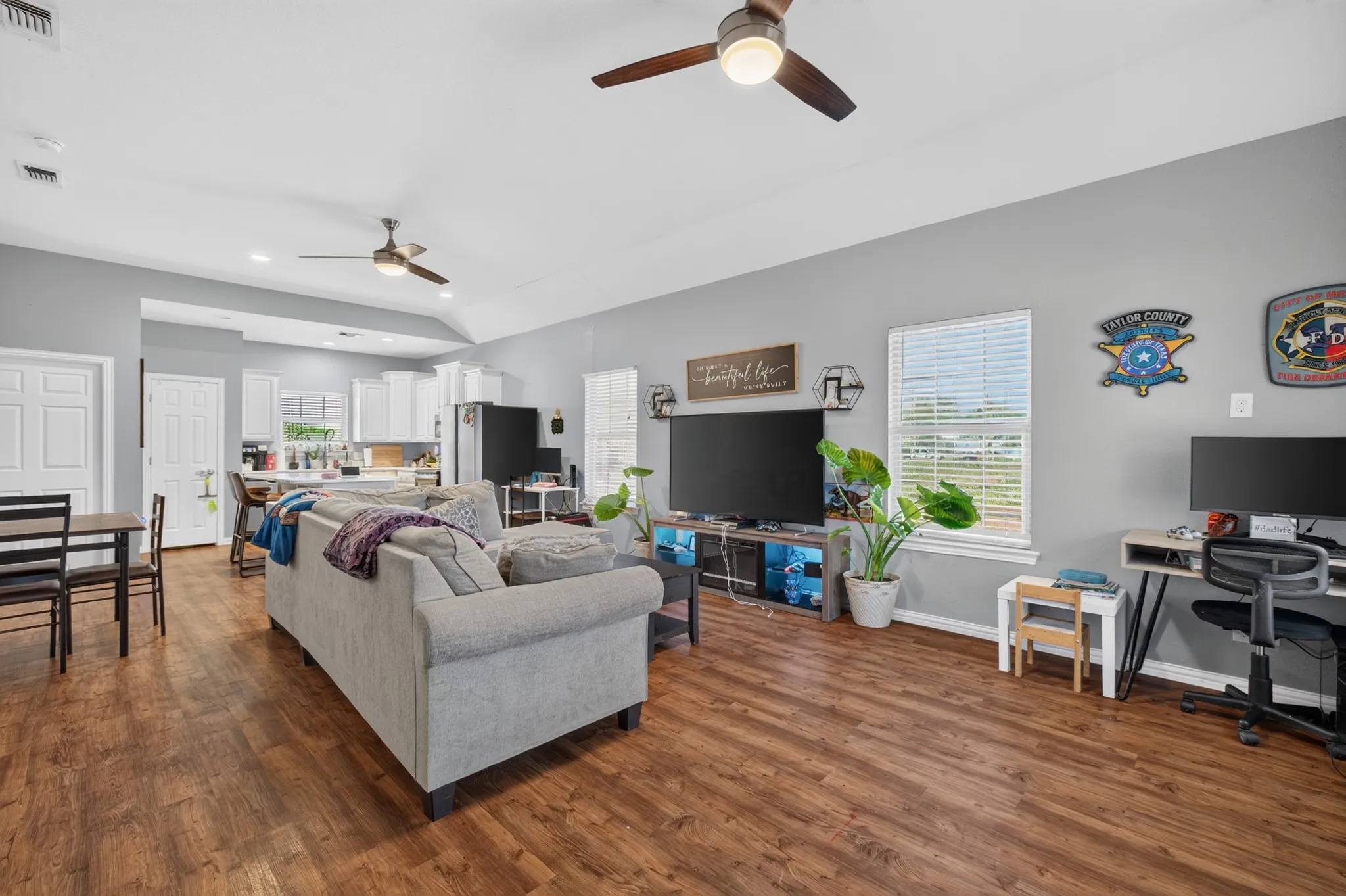 Single Family Residence For Sale in Taylor County , 1806 S 5th, Merkel, Texas 79536, 2 Bedroom, 2 Bathroom, Garage spaces, 1,248 Sqft, built in 2016, mls#21349383, Real Estate Agent in Merkel, Homes For Sale in Taylor county, Homes For Sale in Merkel, Realtor in Merkel Texas, Real Estate Brokerage Independent Realty Texas, Luminita Cordes Realtor