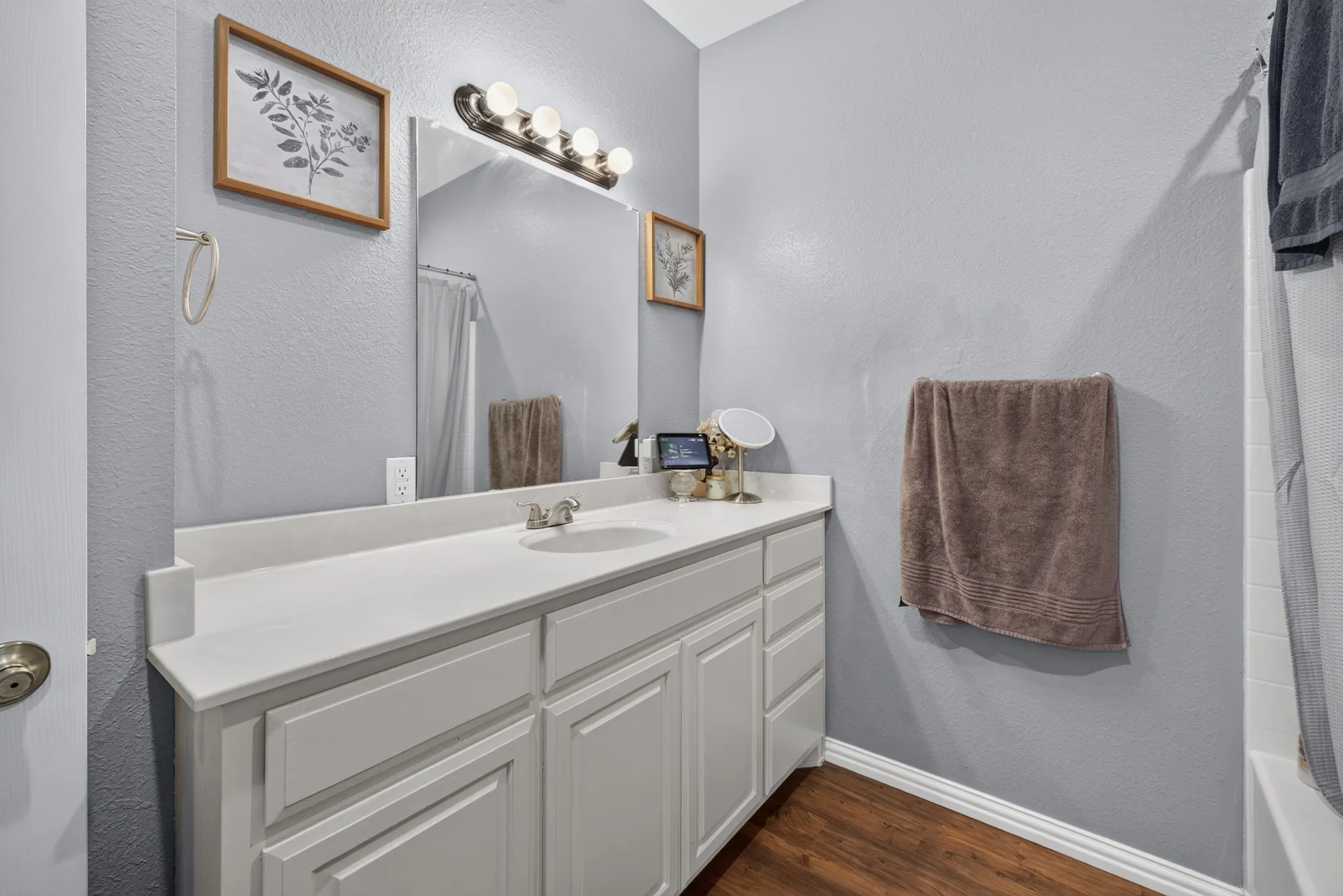 Single Family Residence For Sale in Taylor County , 1806 S 5th, Merkel, Texas 79536, 2 Bedroom, 2 Bathroom, Garage spaces, 1,248 Sqft, built in 2016, mls#21349383, Real Estate Agent in Merkel, Homes For Sale in Taylor county, Homes For Sale in Merkel, Realtor in Merkel Texas, Real Estate Brokerage Independent Realty Texas, Luminita Cordes Realtor