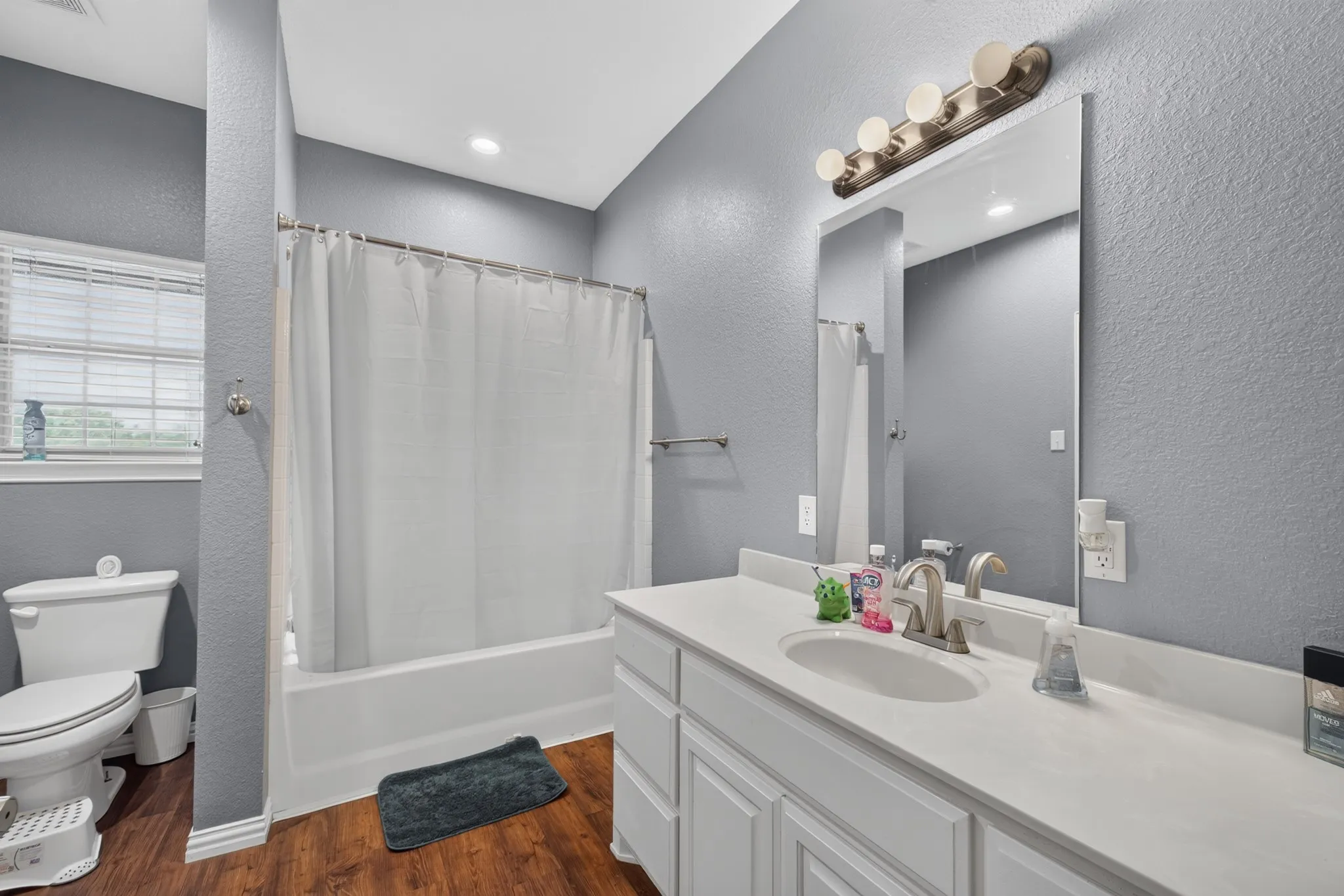 Single Family Residence For Sale in Taylor County , 1806 S 5th, Merkel, Texas 79536, 2 Bedroom, 2 Bathroom, Garage spaces, 1,248 Sqft, built in 2016, mls#21349383, Real Estate Agent in Merkel, Homes For Sale in Taylor county, Homes For Sale in Merkel, Realtor in Merkel Texas, Real Estate Brokerage Independent Realty Texas, Luminita Cordes Realtor