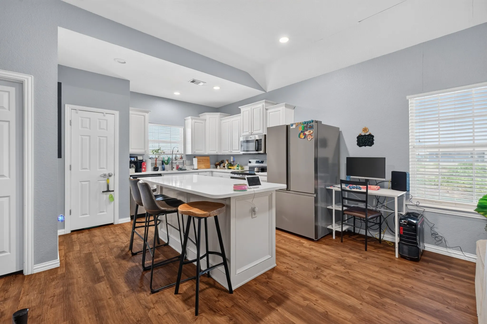 Single Family Residence For Sale in Taylor County , 1806 S 5th, Merkel, Texas 79536, 2 Bedroom, 2 Bathroom, Garage spaces, 1,248 Sqft, built in 2016, mls#21349383, Real Estate Agent in Merkel, Homes For Sale in Taylor county, Homes For Sale in Merkel, Realtor in Merkel Texas, Real Estate Brokerage Independent Realty Texas, Luminita Cordes Realtor