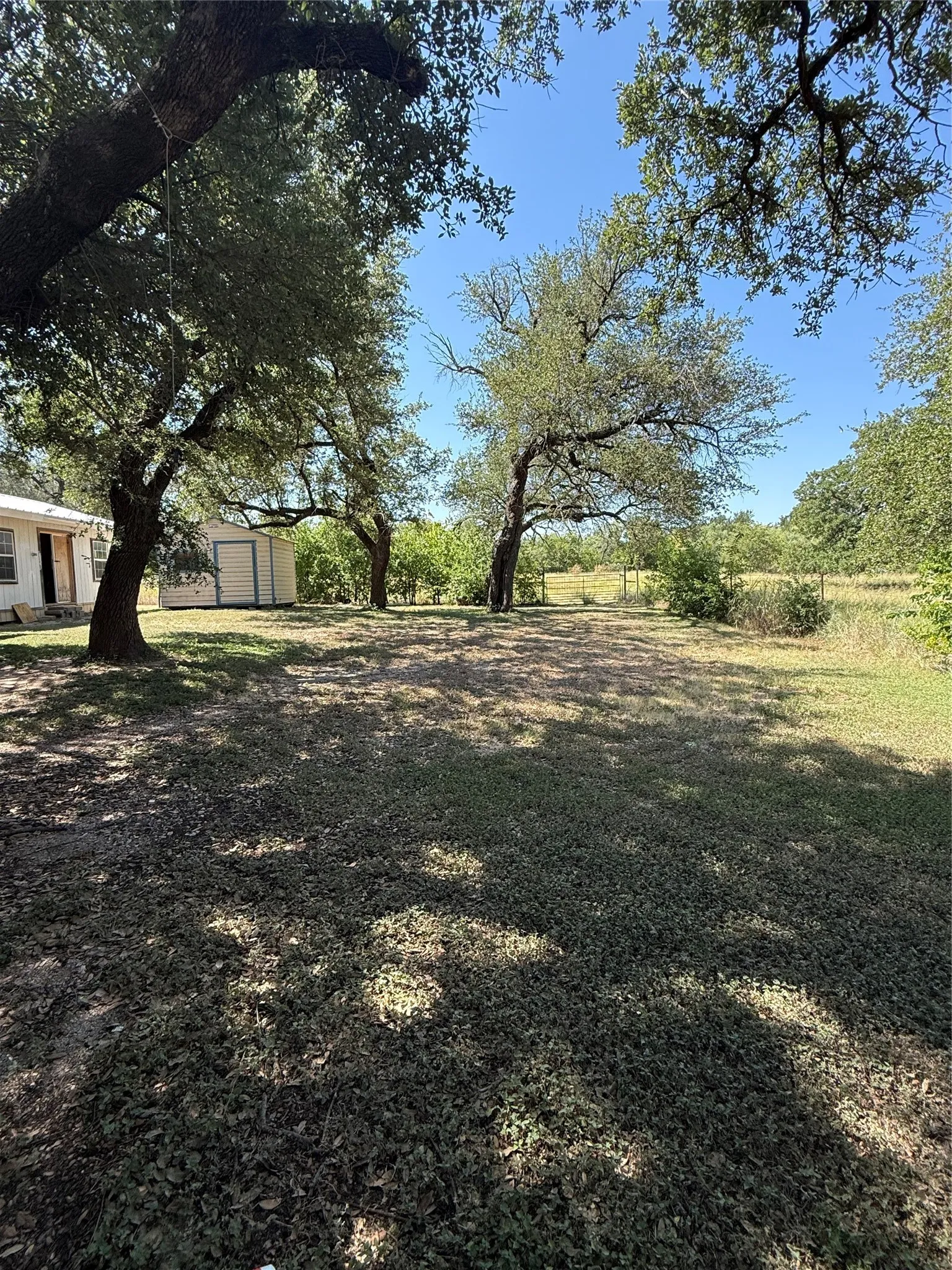 Manufactured Home For Sale in Eastland County , 1410 E Loop 254, Ranger, Texas 76470, 3 Bedroom, 2 Bathroom, Garage spaces, 1,080 Sqft, built in 1998, mls#21361059, Real Estate Agent in Ranger, Homes For Sale in Eastland county, Homes For Sale in Ranger, Realtor in Ranger Texas, Real Estate Brokerage Independent Realty Texas, Luminita Cordes Realtor