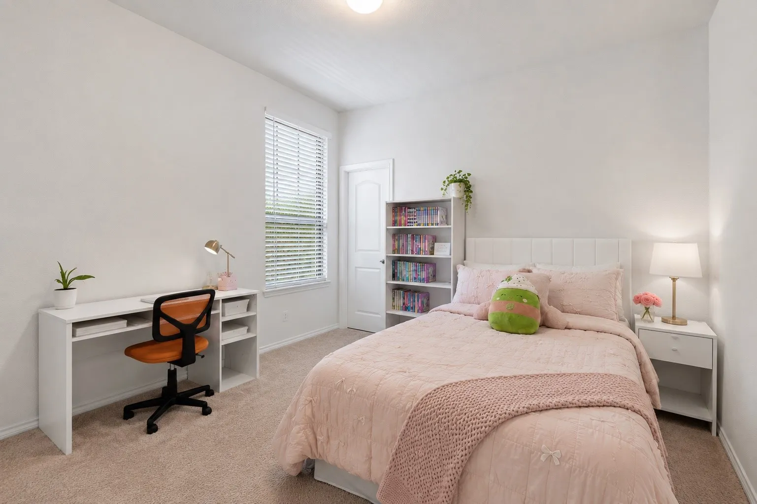 Bedroom 3 with closet.