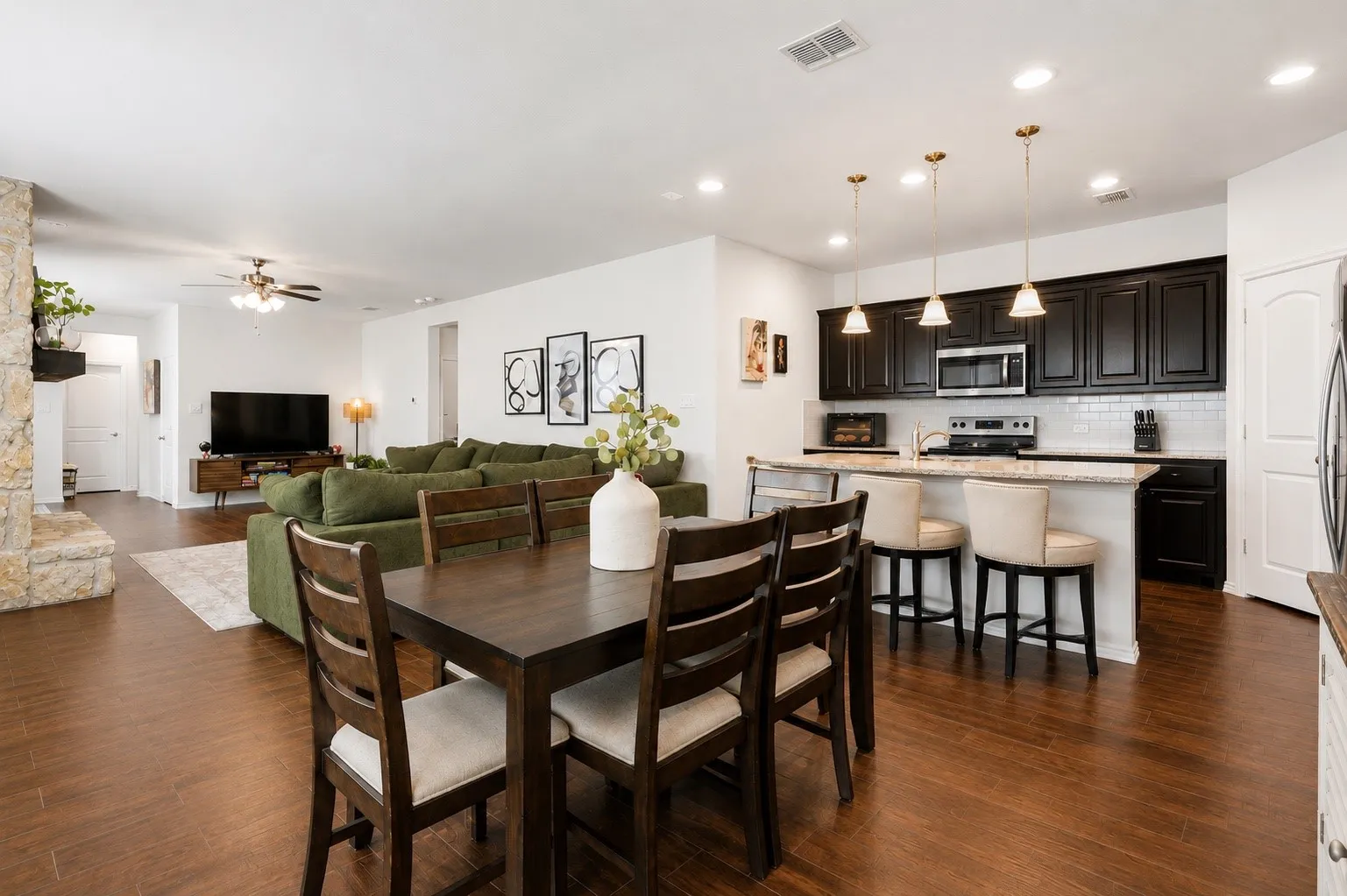 Separate dinning area.