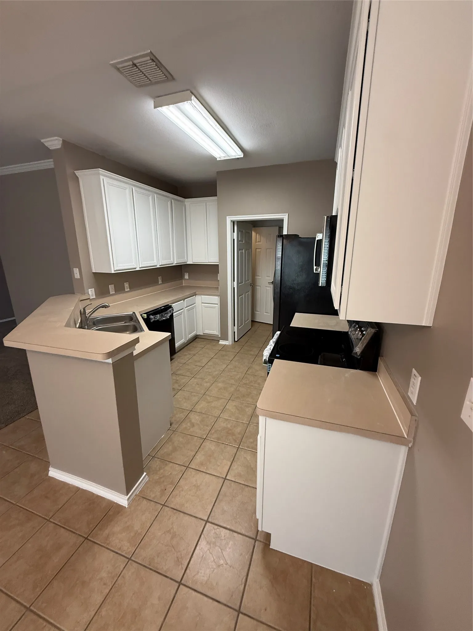 Townhouse For Rent in Collin County , 8508 Forest Highlands Drive, Plano, Texas 75024, 2 Bedroom, 3 Bathroom, 2 Garage spaces, 1,597 Sqft, built in 2004, mls#21361299, Real Estate Agent in Plano, Homes For Rent in Collin county, Homes For Rent in Plano, Realtor in Plano Texas, Real Estate Brokerage Independent Realty Texas, Luminita Cordes Realtor