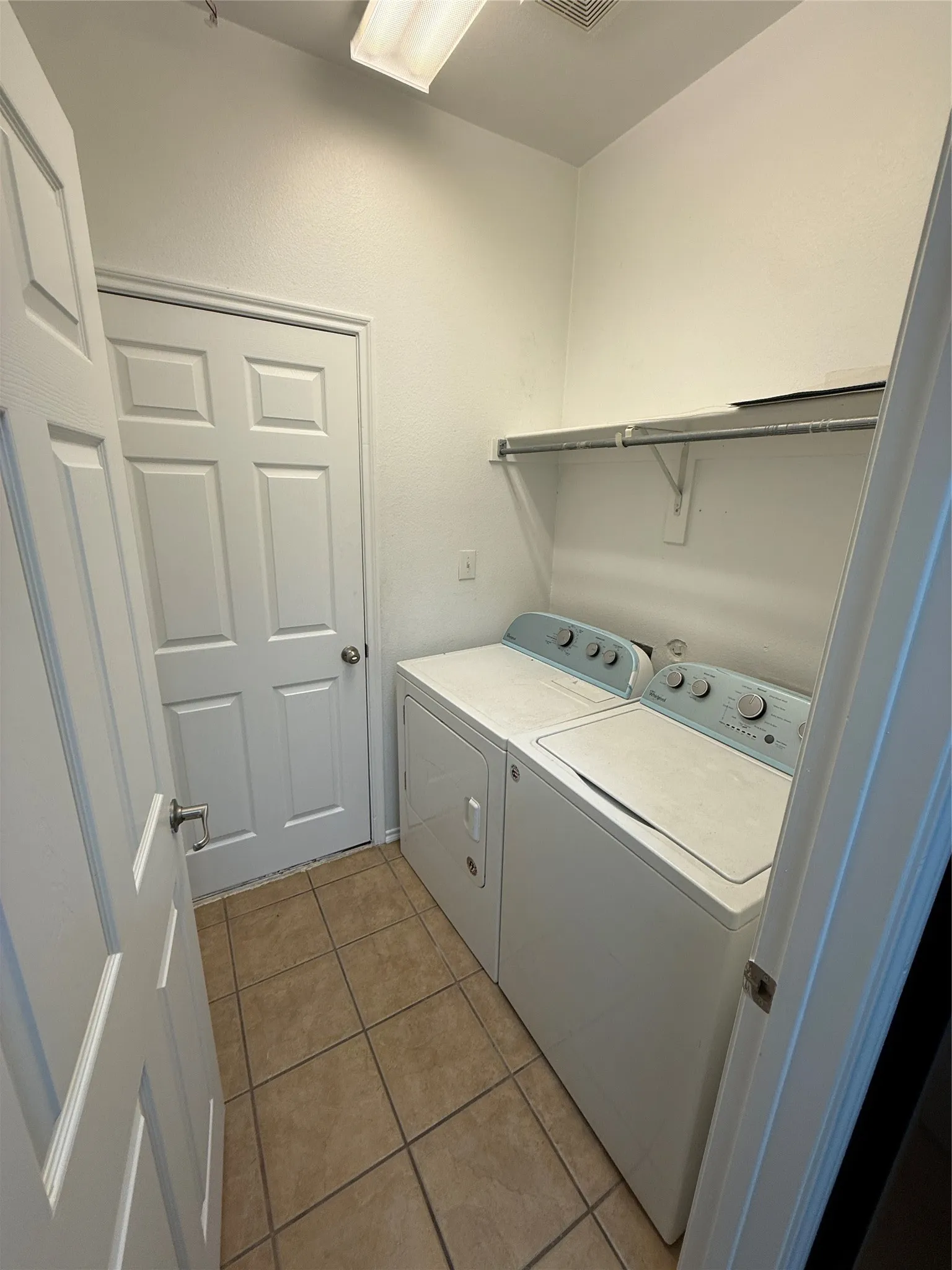 Townhouse For Rent in Collin County , 8508 Forest Highlands Drive, Plano, Texas 75024, 2 Bedroom, 3 Bathroom, 2 Garage spaces, 1,597 Sqft, built in 2004, mls#21361299, Real Estate Agent in Plano, Homes For Rent in Collin county, Homes For Rent in Plano, Realtor in Plano Texas, Real Estate Brokerage Independent Realty Texas, Luminita Cordes Realtor