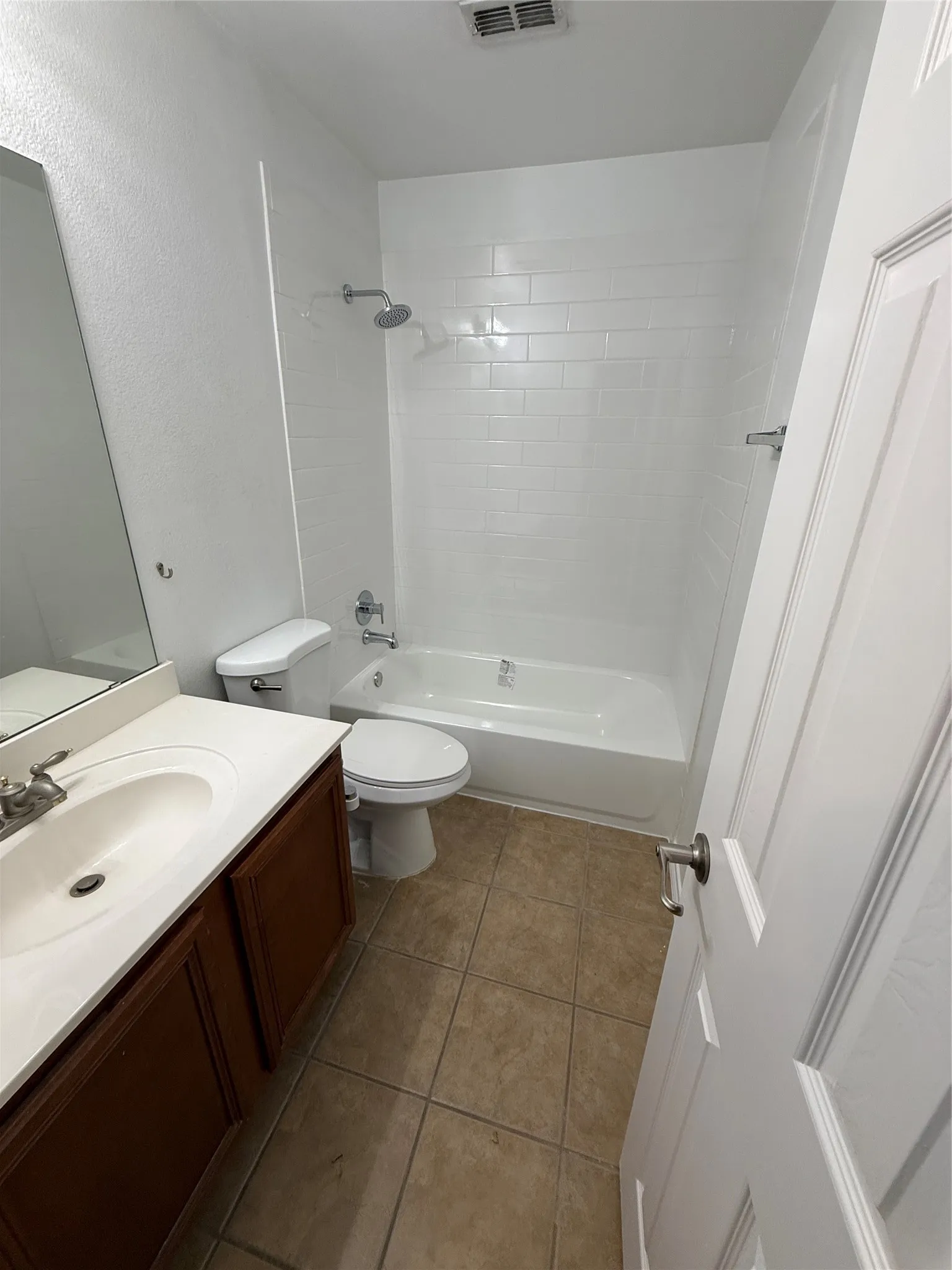 Townhouse For Rent in Collin County , 8508 Forest Highlands Drive, Plano, Texas 75024, 2 Bedroom, 3 Bathroom, 2 Garage spaces, 1,597 Sqft, built in 2004, mls#21361299, Real Estate Agent in Plano, Homes For Rent in Collin county, Homes For Rent in Plano, Realtor in Plano Texas, Real Estate Brokerage Independent Realty Texas, Luminita Cordes Realtor
