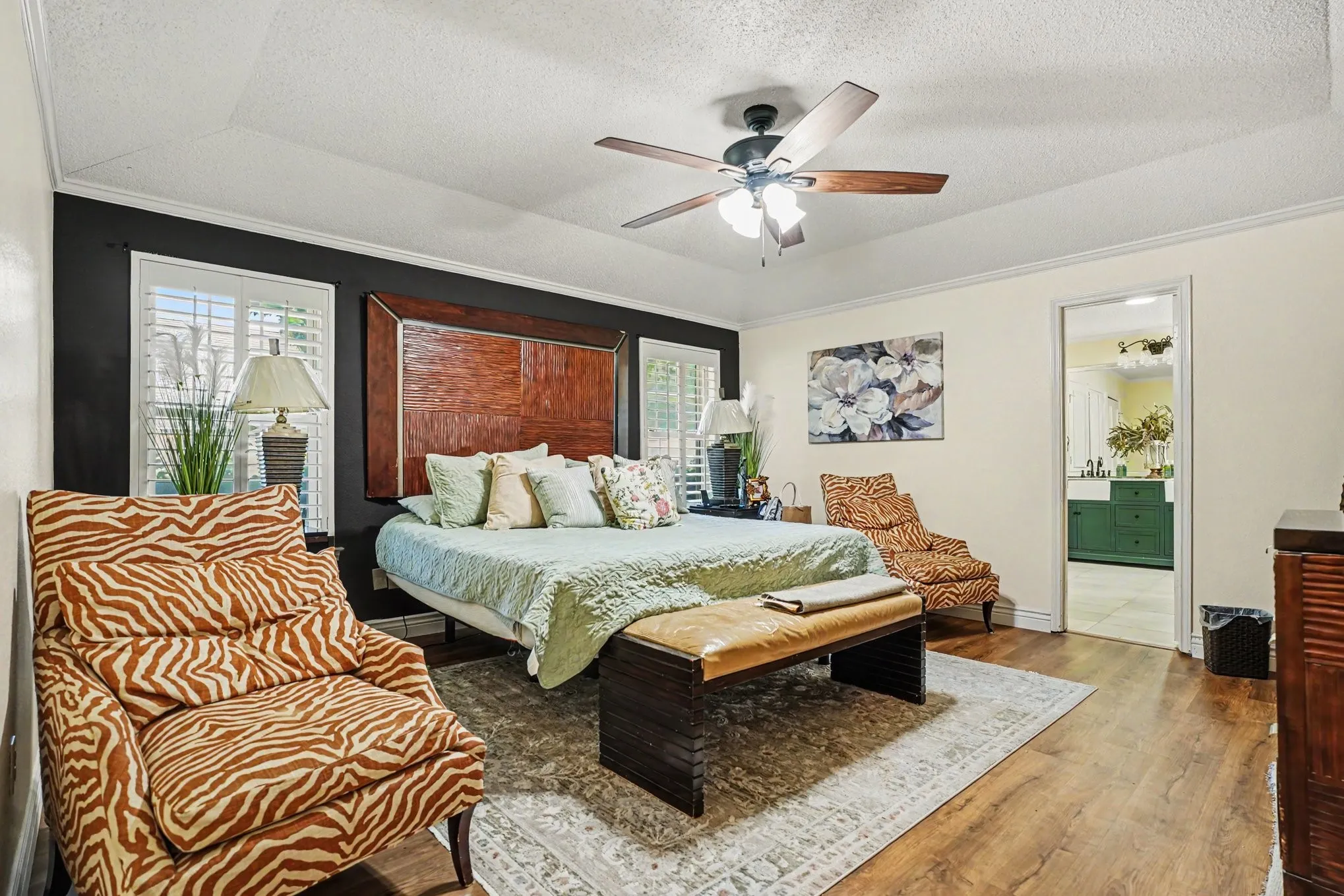 Single Family Residence For Sale in Dallas County , 1349 Mantlebrook Drive, De Soto, Texas 75115, 5 Bedroom, 3 Bathroom, 3 Garage spaces, 3,290 Sqft, built in 1984, mls#21359372, Real Estate Agent in De Soto, Homes For Sale in Dallas county, Homes For Sale in De Soto, Realtor in De Soto Texas, Real Estate Brokerage Independent Realty Texas, Luminita Cordes Realtor
