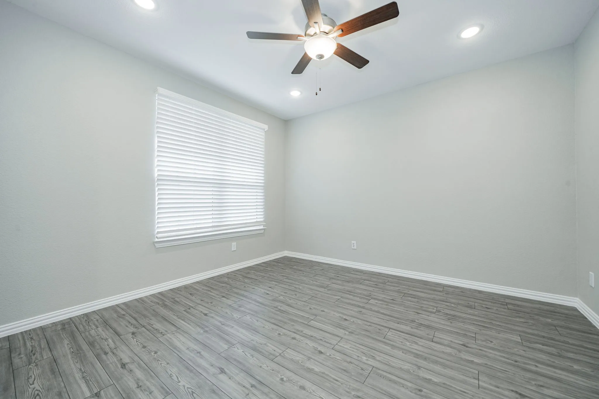 Recessed lighting and ceiling fan with light fixture