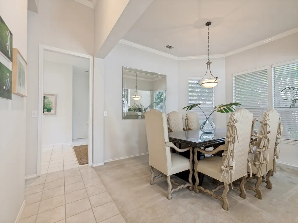 Single Family Residence For Sale in Collin County , 18407 Tettenhall Drive, Dallas, Texas 75252, 3 Bedroom, 3 Bathroom, 2 Garage spaces, 2,080 Sqft, built in 1994, mls#21360973, Real Estate Agent in Dallas, Homes For Sale in Collin county, Homes For Sale in Dallas, Realtor in Dallas Texas, Real Estate Brokerage Independent Realty Texas, Luminita Cordes Realtor