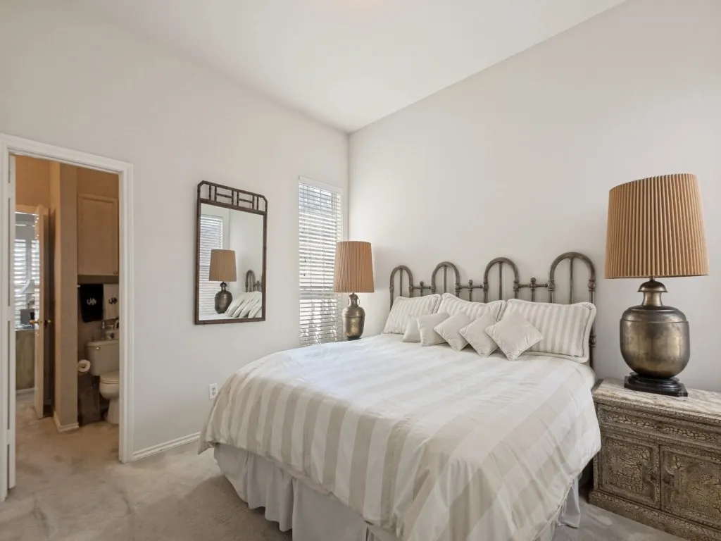 Single Family Residence For Sale in Collin County , 18407 Tettenhall Drive, Dallas, Texas 75252, 3 Bedroom, 3 Bathroom, 2 Garage spaces, 2,080 Sqft, built in 1994, mls#21360973, Real Estate Agent in Dallas, Homes For Sale in Collin county, Homes For Sale in Dallas, Realtor in Dallas Texas, Real Estate Brokerage Independent Realty Texas, Luminita Cordes Realtor