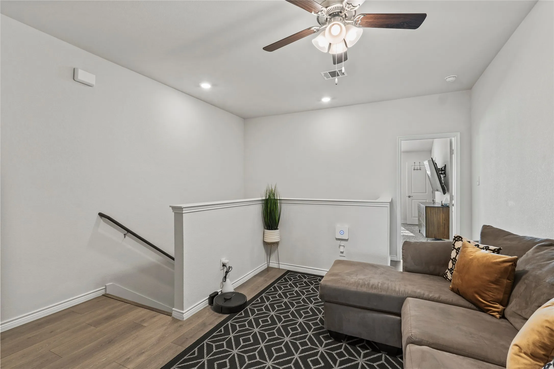 Townhouse For Rent in Dallas County , 2017 Amarillo Place, Mesquite, Texas 75149, 3 Bedroom, 3 Bathroom, 2 Garage spaces, 1,711 Sqft, built in 2021, Price $2,500, mls#21359788, Real Estate Agent in Mesquite, Homes For Rent in Dallas county, Homes For Rent in Mesquite, Realtor in Mesquite Texas, Real Estate Brokerage Independent Realty Texas, Luminita Cordes Realtor