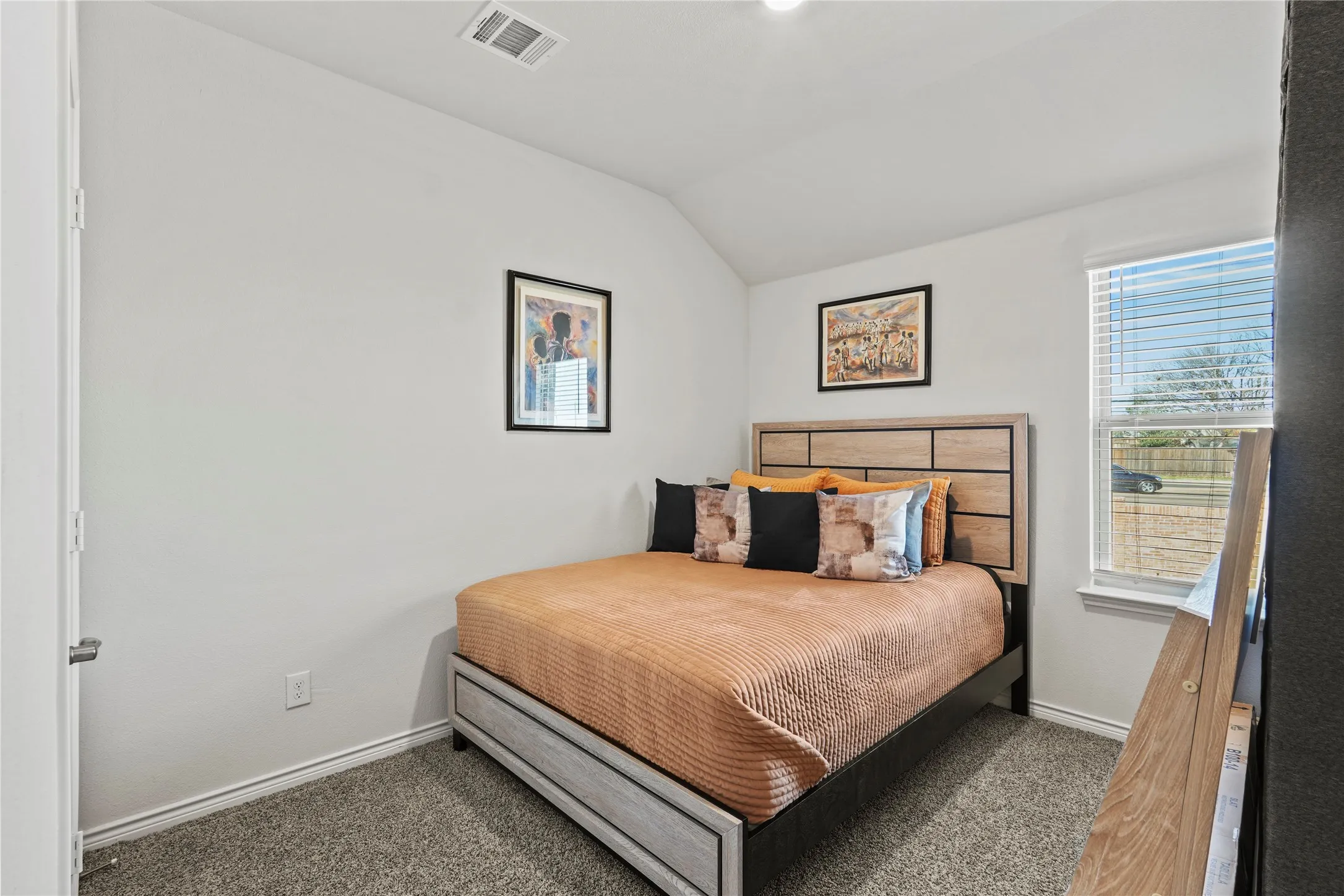 Townhouse For Rent in Dallas County , 2017 Amarillo Place, Mesquite, Texas 75149, 3 Bedroom, 3 Bathroom, 2 Garage spaces, 1,711 Sqft, built in 2021, Price $2,500, mls#21359788, Real Estate Agent in Mesquite, Homes For Rent in Dallas county, Homes For Rent in Mesquite, Realtor in Mesquite Texas, Real Estate Brokerage Independent Realty Texas, Luminita Cordes Realtor