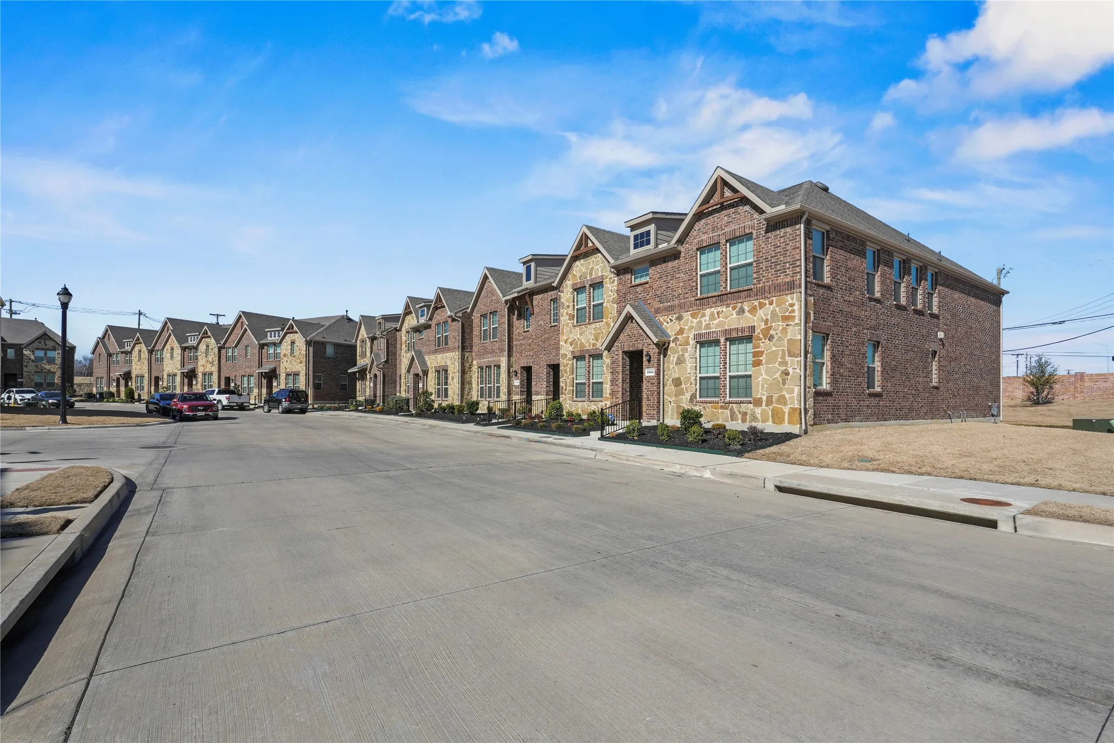 Townhouse For Rent in Dallas County , 2017 Amarillo Place, Mesquite, Texas 75149, 3 Bedroom, 3 Bathroom, 2 Garage spaces, 1,711 Sqft, built in 2021, Price $2,500, mls#21359788, Real Estate Agent in Mesquite, Homes For Rent in Dallas county, Homes For Rent in Mesquite, Realtor in Mesquite Texas, Real Estate Brokerage Independent Realty Texas, Luminita Cordes Realtor