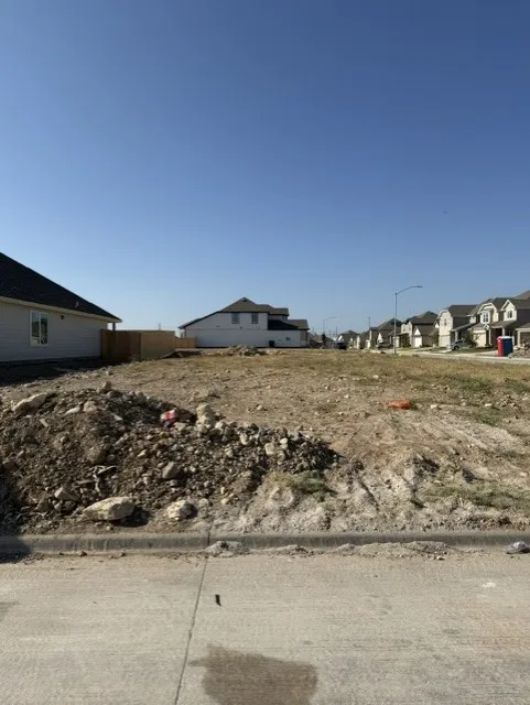 Single Family Residence For Sale in Tarrant County , 1109 Runway Road, Fort Worth, Texas 76131, 4 Bedroom, 4 Bathroom, 2 Garage spaces, 2,223 Sqft, built in 2026, mls#21361546, Real Estate Agent in Fort Worth, Homes For Sale in Tarrant county, Homes For Sale in Fort Worth, Realtor in Fort Worth Texas, Real Estate Brokerage Independent Realty Texas, Luminita Cordes Realtor