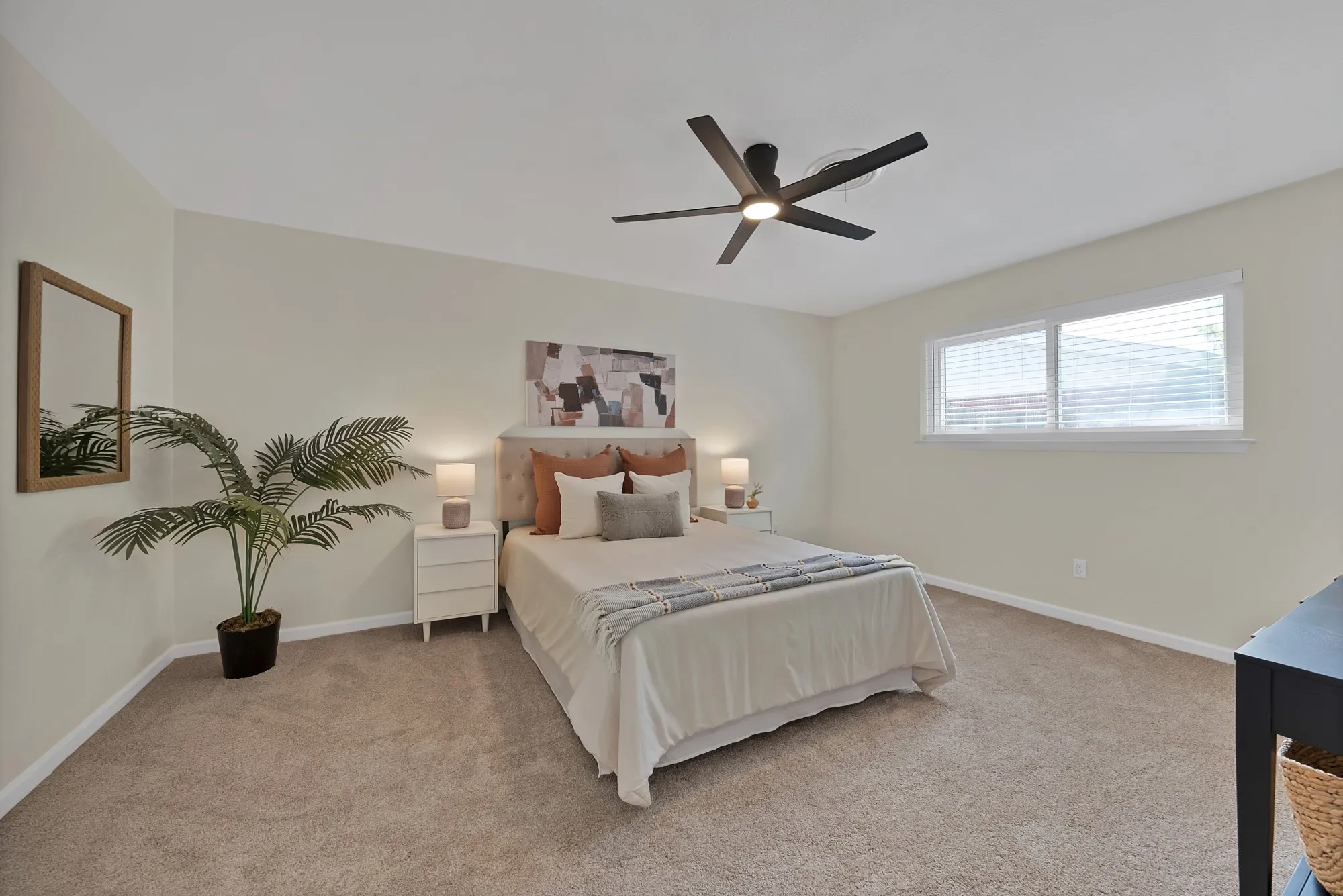 Single Family Residence For Sale in Tarrant County , 2505 Hollywood Drive, Arlington, Texas 76013, 3 Bedroom, 2 Bathroom, 2 Garage spaces, 1,502 Sqft, built in 1963, mls#21361255, Real Estate Agent in Arlington, Homes For Sale in Tarrant county, Homes For Sale in Arlington, Realtor in Arlington Texas, Real Estate Brokerage Independent Realty Texas, Luminita Cordes Realtor