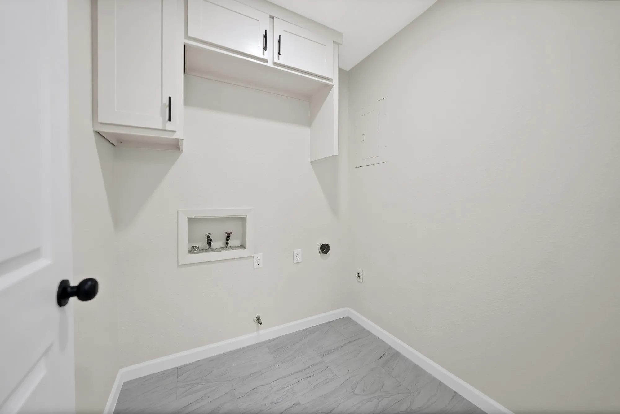 Single Family Residence For Sale in Tarrant County , 2505 Hollywood Drive, Arlington, Texas 76013, 3 Bedroom, 2 Bathroom, 2 Garage spaces, 1,502 Sqft, built in 1963, mls#21361255, Real Estate Agent in Arlington, Homes For Sale in Tarrant county, Homes For Sale in Arlington, Realtor in Arlington Texas, Real Estate Brokerage Independent Realty Texas, Luminita Cordes Realtor