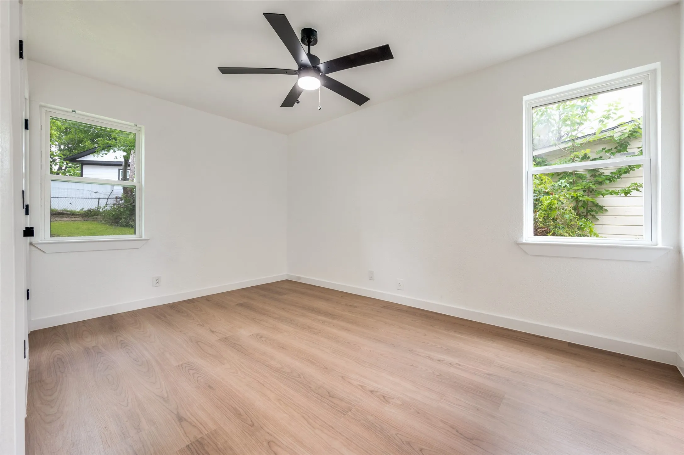 Single Family Residence For Rent in Dallas County , 1646 Jackson Street, Grand Prairie, Texas 75051, 4 Bedroom, 3 Bathroom, 2 Garage spaces, 1,776 Sqft, built in 1960, mls#21361531, Real Estate Agent in Grand Prairie, Homes For Rent in Dallas county, Homes For Rent in Grand Prairie, Realtor in Grand Prairie Texas, Real Estate Brokerage Independent Realty Texas, Luminita Cordes Realtor
