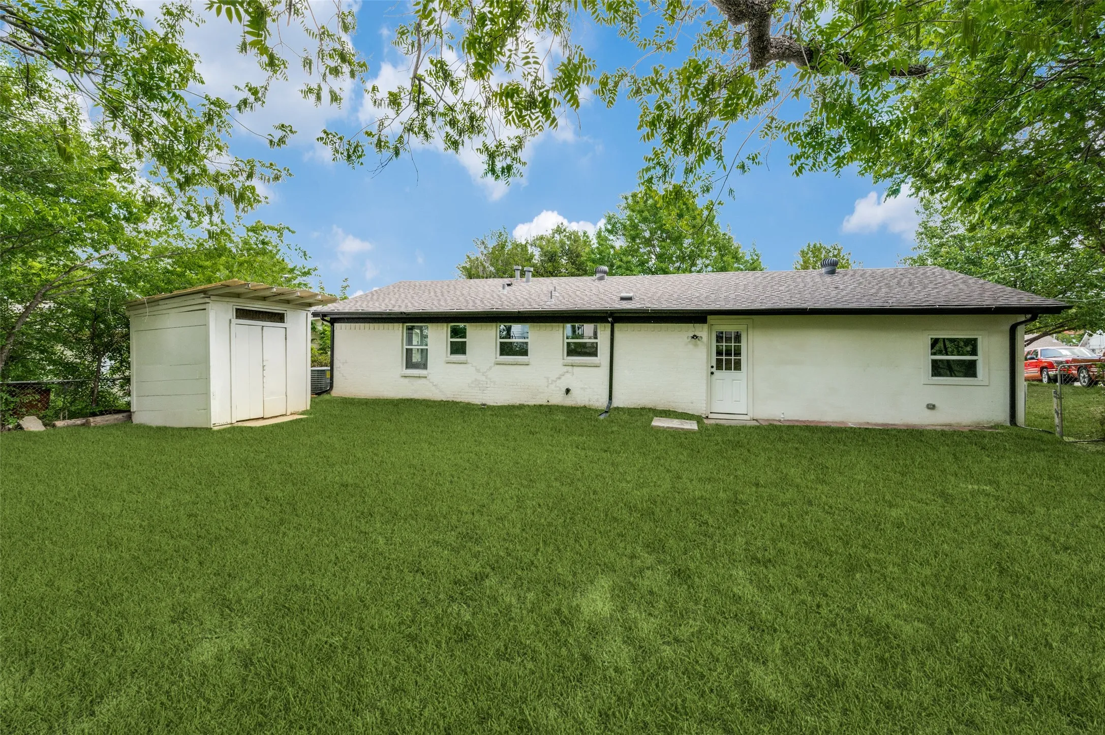 Single Family Residence For Rent in Dallas County , 1646 Jackson Street, Grand Prairie, Texas 75051, 4 Bedroom, 3 Bathroom, 2 Garage spaces, 1,776 Sqft, built in 1960, mls#21361531, Real Estate Agent in Grand Prairie, Homes For Rent in Dallas county, Homes For Rent in Grand Prairie, Realtor in Grand Prairie Texas, Real Estate Brokerage Independent Realty Texas, Luminita Cordes Realtor