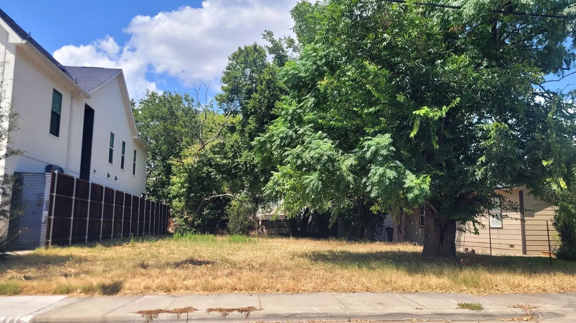 Unimproved Land For Sale in Dallas County , 1115 Bayonne Street, Dallas, Texas 75212, 0, 0, Garage spaces, 0 Sqft, built in 0, Price $325,000, mls#21361567, Real Estate Agent in Dallas, Homes For Sale in Dallas county, Homes For Sale in Dallas, Realtor in Dallas Texas, Real Estate Brokerage Independent Realty Texas, Luminita Cordes Realtor