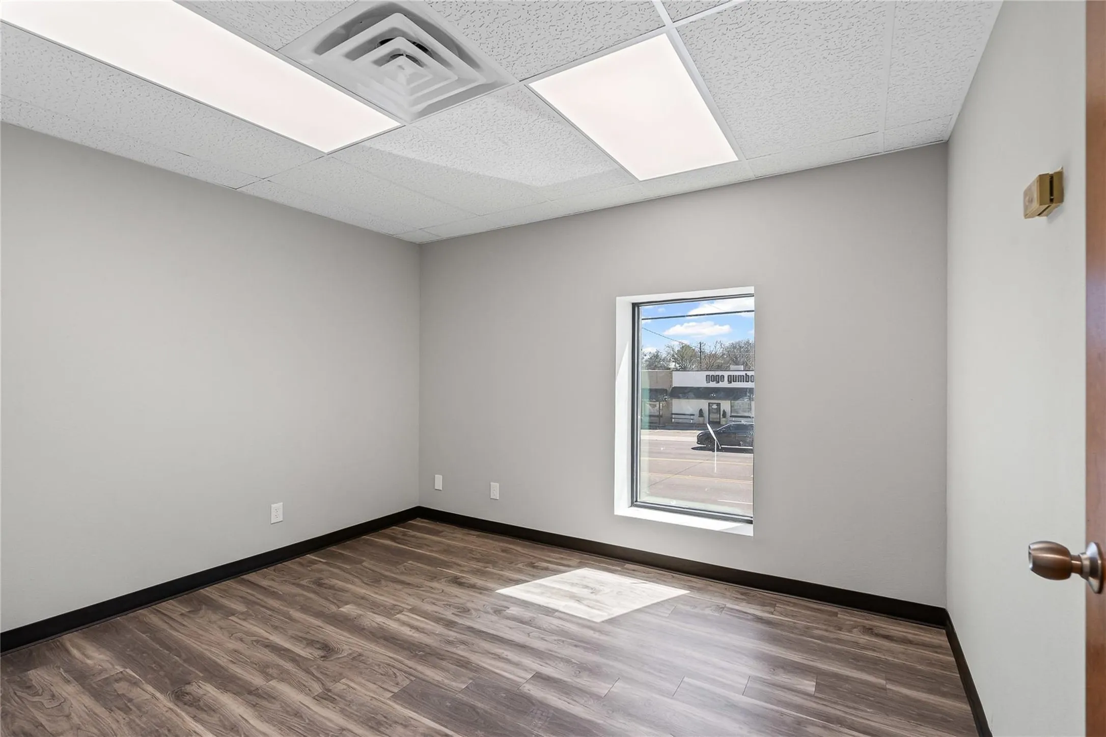 Office For Rent in Wise County , 117 W Rock Island Avenue, Boyd, Texas 76023, 0, 0, Garage spaces, 0 Sqft, built in 1993, Price $1, mls#21355235, Real Estate Agent in Boyd, Homes For Rent in Wise county, Homes For Rent in Boyd, Realtor in Boyd Texas, Real Estate Brokerage Independent Realty Texas, Luminita Cordes Realtor