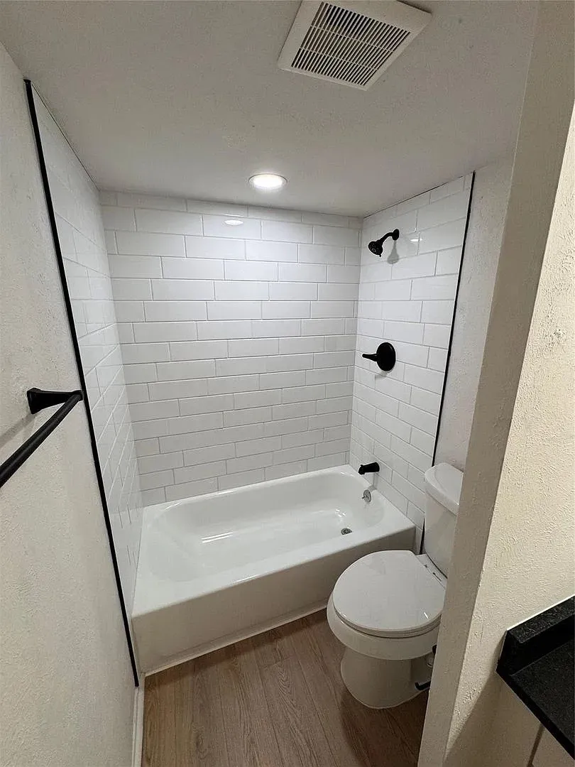 Condominium For Rent in Dallas County , 4859 Cedar Springs Road 150, Dallas, Texas 75219, 1 Bedroom, 1 Bathroom, Garage spaces, 665 Sqft, built in 1970, mls#21360106, Real Estate Agent in Dallas, Homes For Rent in Dallas county, Homes For Rent in Dallas, Realtor in Dallas Texas, Real Estate Brokerage Independent Realty Texas, Luminita Cordes Realtor