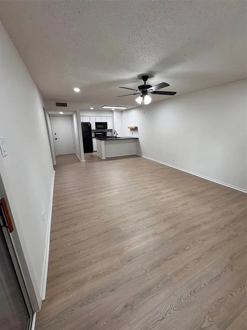 Condominium For Rent in Dallas County , 4859 Cedar Springs Road 150, Dallas, Texas 75219, 1 Bedroom, 1 Bathroom, Garage spaces, 665 Sqft, built in 1970, mls#21360106, Real Estate Agent in Dallas, Homes For Rent in Dallas county, Homes For Rent in Dallas, Realtor in Dallas Texas, Real Estate Brokerage Independent Realty Texas, Luminita Cordes Realtor