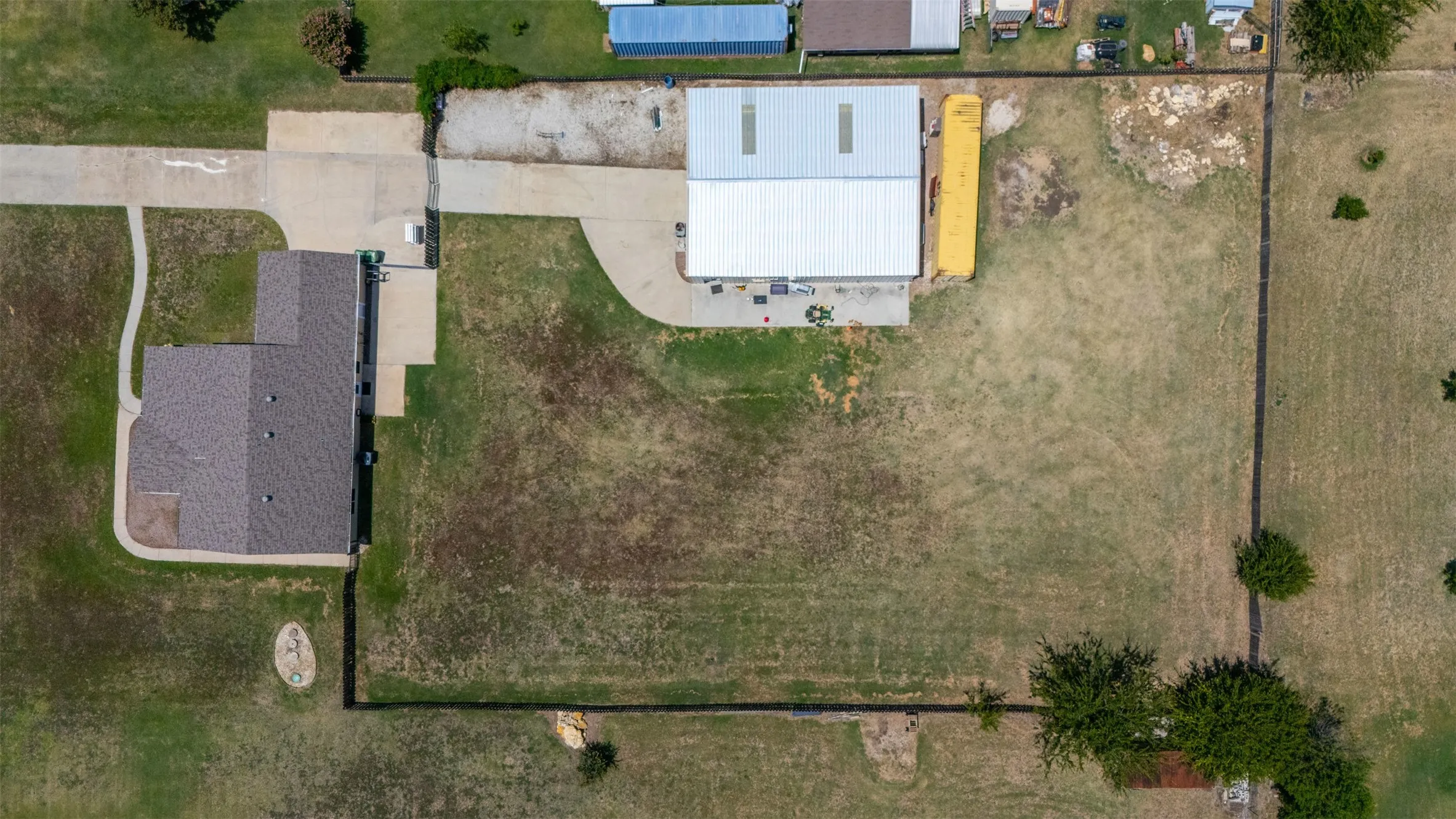 Single Family Residence For Sale in Denton County , 10282 Gentry Drive, Justin, Texas 76247, 3 Bedroom, 2 Bathroom, 2 Garage spaces, 1,722 Sqft, built in 1997, mls#21359208, Real Estate Agent in Justin, Homes For Sale in Denton county, Homes For Sale in Justin, Realtor in Justin Texas, Real Estate Brokerage Independent Realty Texas, Luminita Cordes Realtor