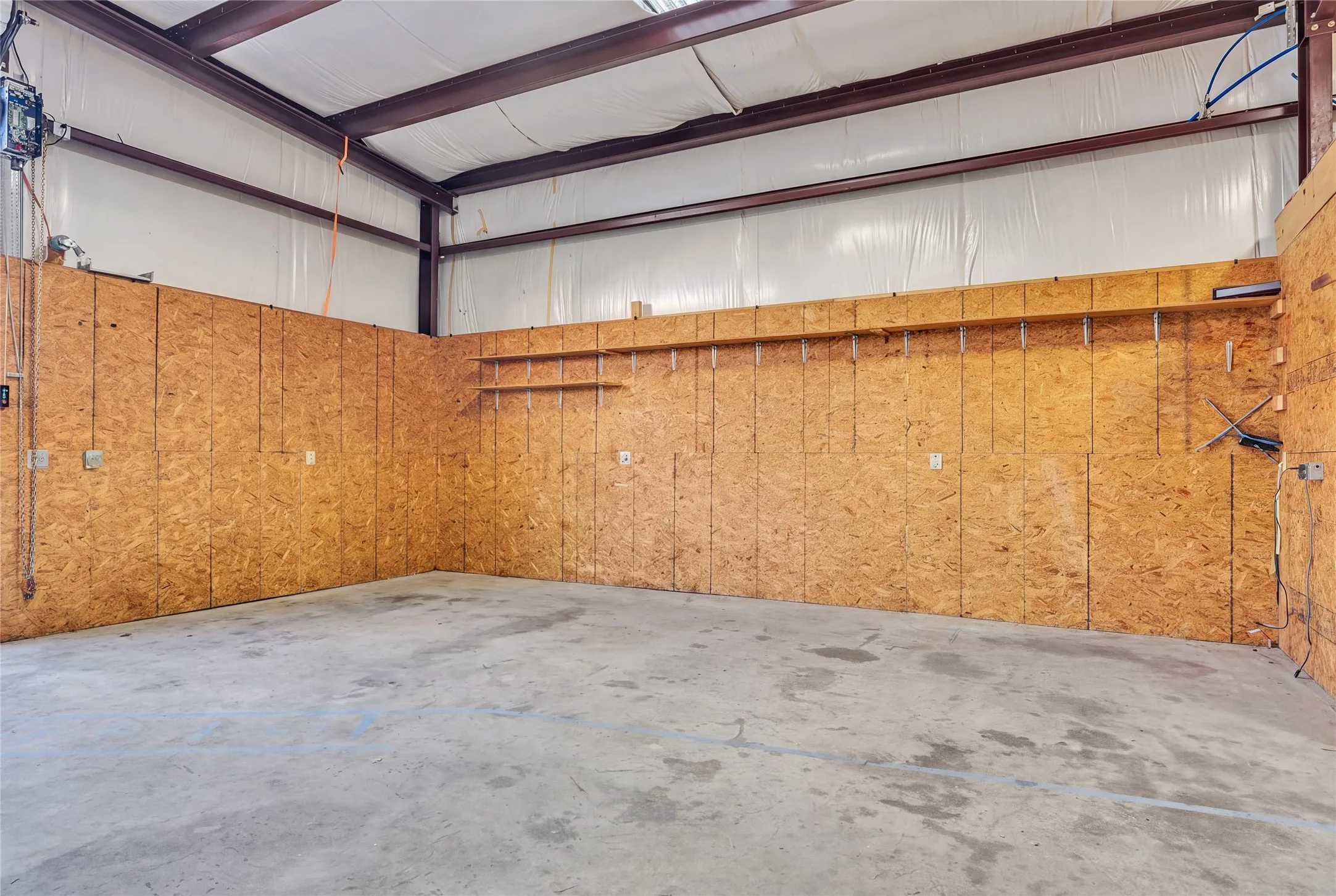 Single Family Residence For Sale in Denton County , 10282 Gentry Drive, Justin, Texas 76247, 3 Bedroom, 2 Bathroom, 2 Garage spaces, 1,722 Sqft, built in 1997, mls#21359208, Real Estate Agent in Justin, Homes For Sale in Denton county, Homes For Sale in Justin, Realtor in Justin Texas, Real Estate Brokerage Independent Realty Texas, Luminita Cordes Realtor