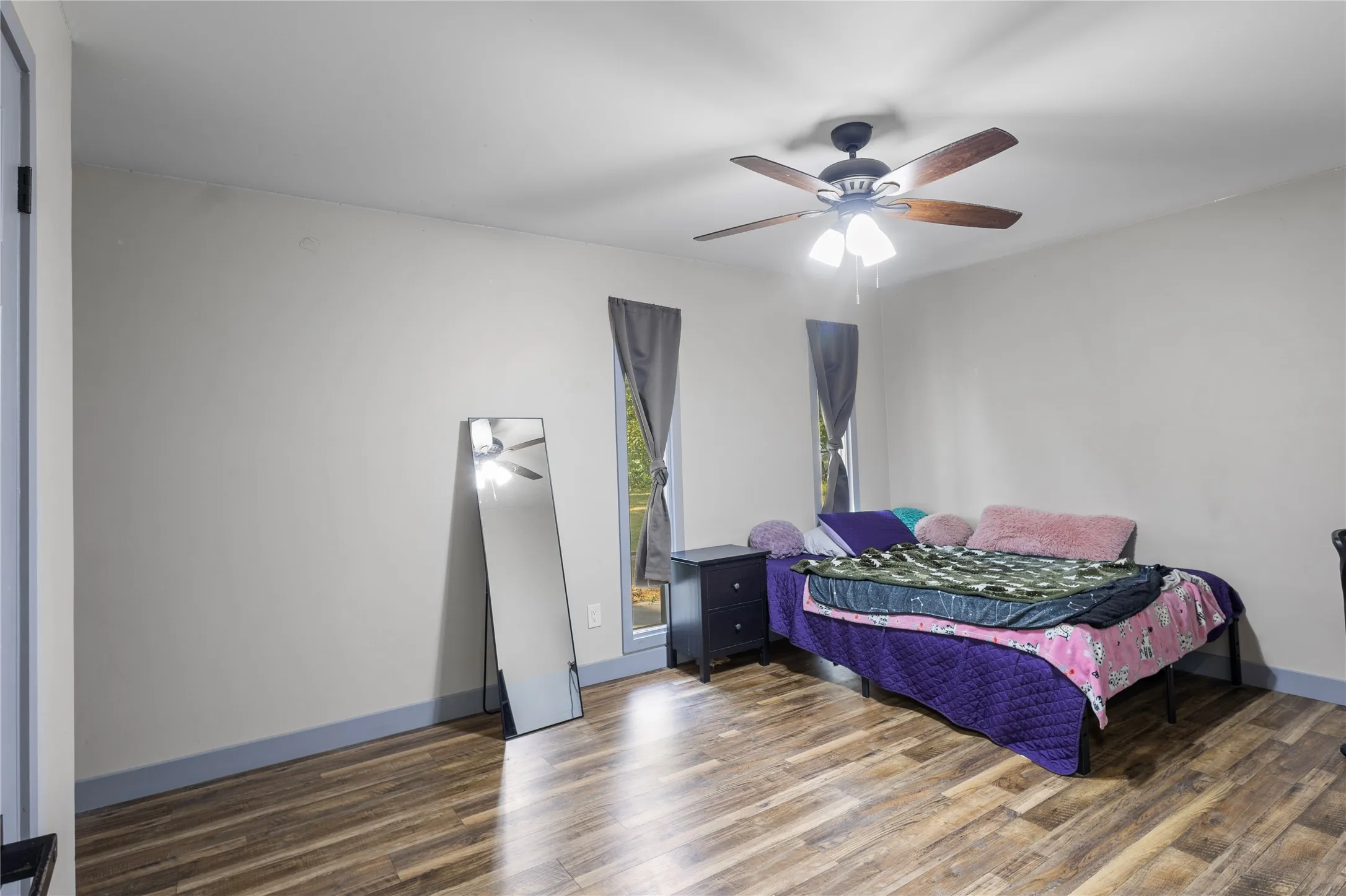 Single Family Residence For Sale in Henderson County , 6947 Fm 2494, Athens, Texas 75751, 4 Bedroom, 2 Bathroom, 2 Garage spaces, 1,856 Sqft, built in 1972, mls#21361585, Real Estate Agent in Athens, Homes For Sale in Henderson county, Homes For Sale in Athens, Realtor in Athens Texas, Real Estate Brokerage Independent Realty Texas, Luminita Cordes Realtor