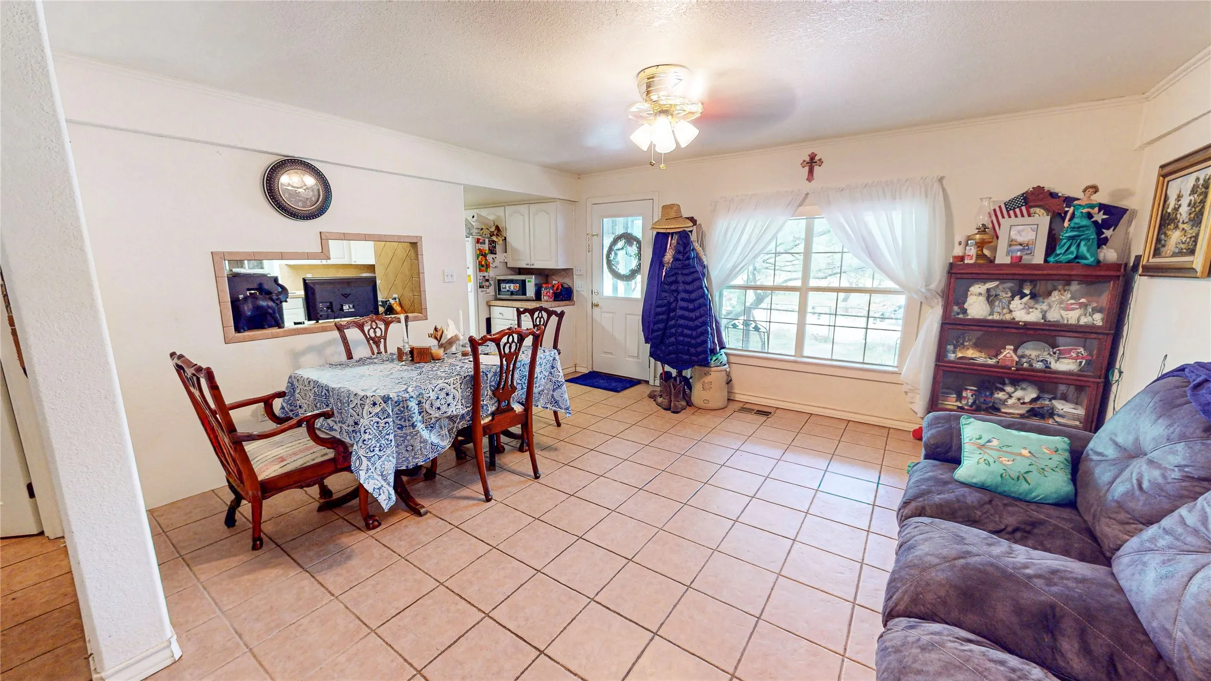Single Family Residence For Sale in Mc Culloch County , 2077 CR 414 CR 414, Rochelle, Texas 76872, 4 Bedroom, 3 Bathroom, 1 Garage spaces, 2,645 Sqft, built in 1995, Price $375,000, mls#21360030, Real Estate Agent in Rochelle, Homes For Sale in Mc Culloch county, Homes For Sale in Rochelle, Realtor in Rochelle Texas, Real Estate Brokerage Independent Realty Texas, Luminita Cordes Realtor