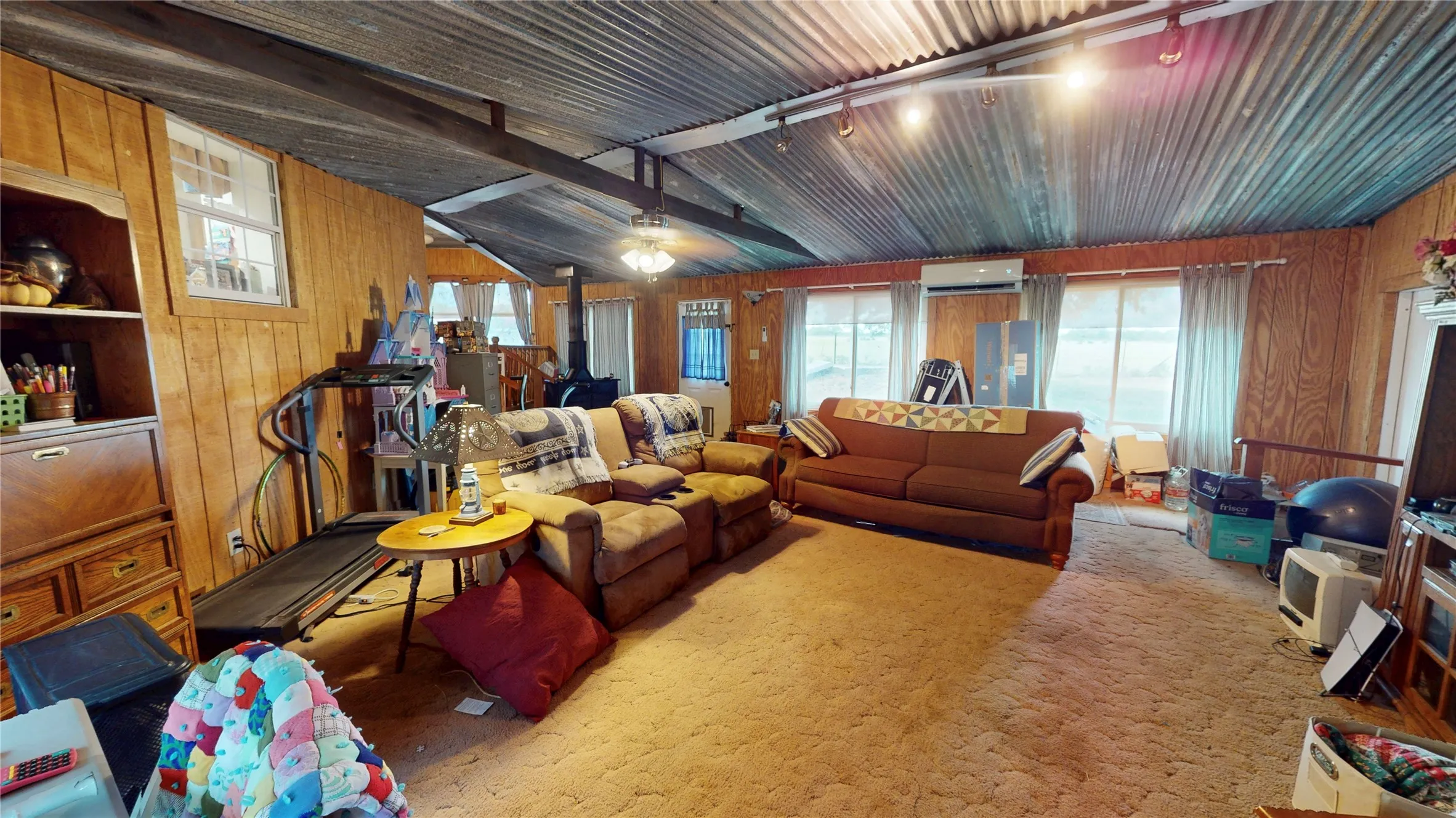 Single Family Residence For Sale in Mc Culloch County , 2077 CR 414 CR 414, Rochelle, Texas 76872, 4 Bedroom, 3 Bathroom, 1 Garage spaces, 2,645 Sqft, built in 1995, Price $375,000, mls#21360030, Real Estate Agent in Rochelle, Homes For Sale in Mc Culloch county, Homes For Sale in Rochelle, Realtor in Rochelle Texas, Real Estate Brokerage Independent Realty Texas, Luminita Cordes Realtor