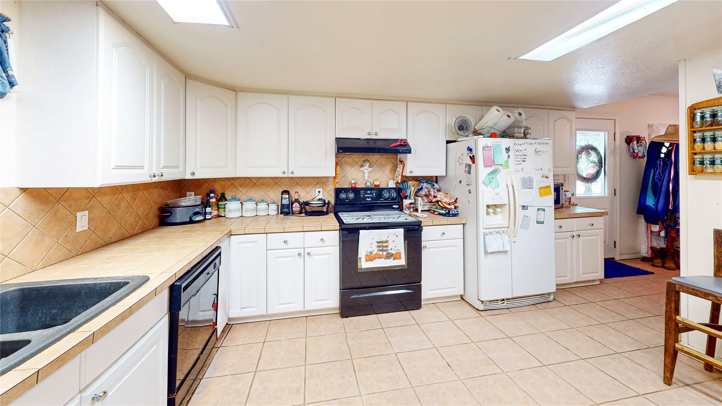 Single Family Residence For Sale in Mc Culloch County , 2077 CR 414 CR 414, Rochelle, Texas 76872, 4 Bedroom, 3 Bathroom, 1 Garage spaces, 2,645 Sqft, built in 1995, Price $375,000, mls#21360030, Real Estate Agent in Rochelle, Homes For Sale in Mc Culloch county, Homes For Sale in Rochelle, Realtor in Rochelle Texas, Real Estate Brokerage Independent Realty Texas, Luminita Cordes Realtor