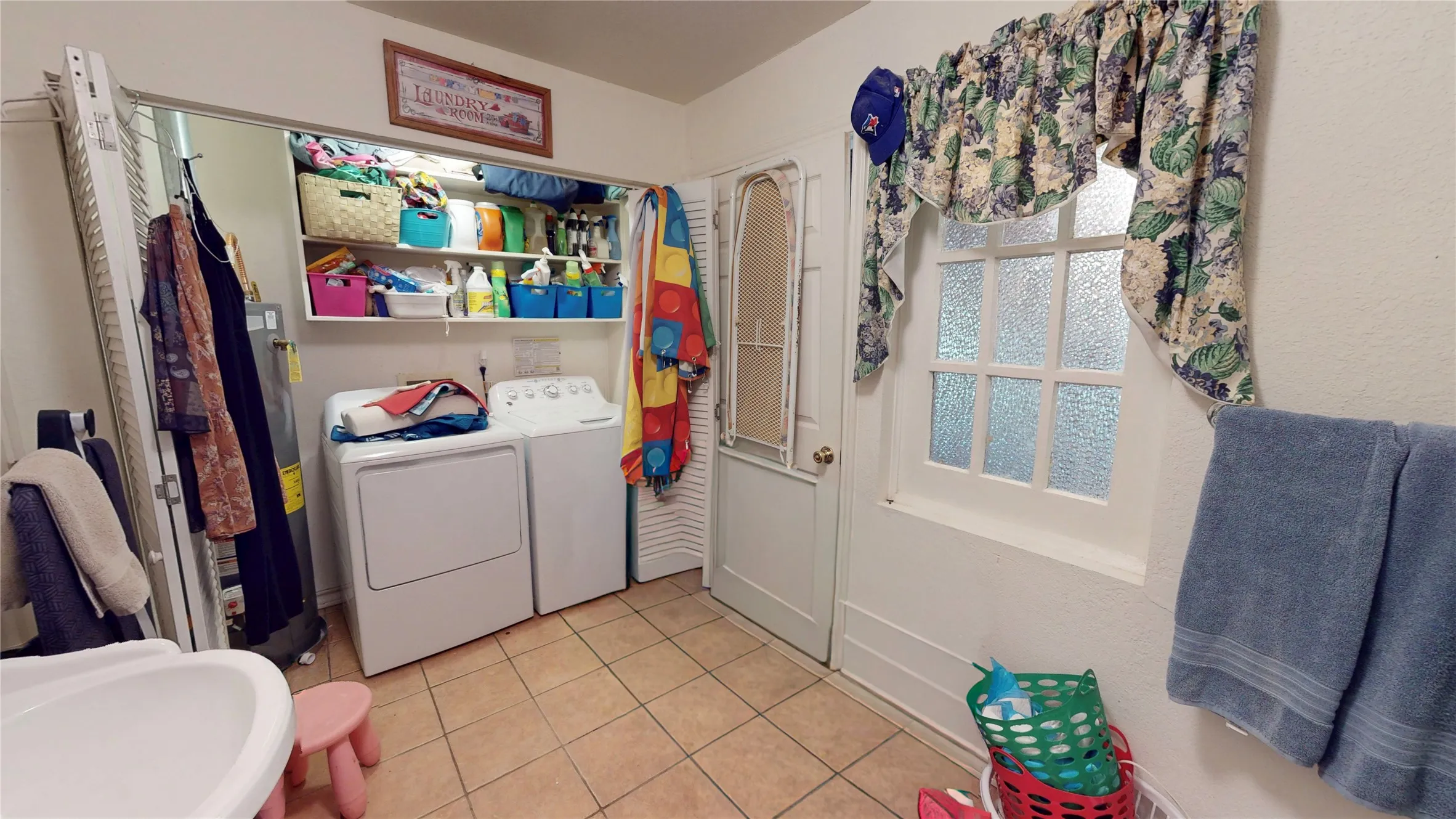 Single Family Residence For Sale in Mc Culloch County , 2077 CR 414 CR 414, Rochelle, Texas 76872, 4 Bedroom, 3 Bathroom, 1 Garage spaces, 2,645 Sqft, built in 1995, Price $375,000, mls#21360030, Real Estate Agent in Rochelle, Homes For Sale in Mc Culloch county, Homes For Sale in Rochelle, Realtor in Rochelle Texas, Real Estate Brokerage Independent Realty Texas, Luminita Cordes Realtor